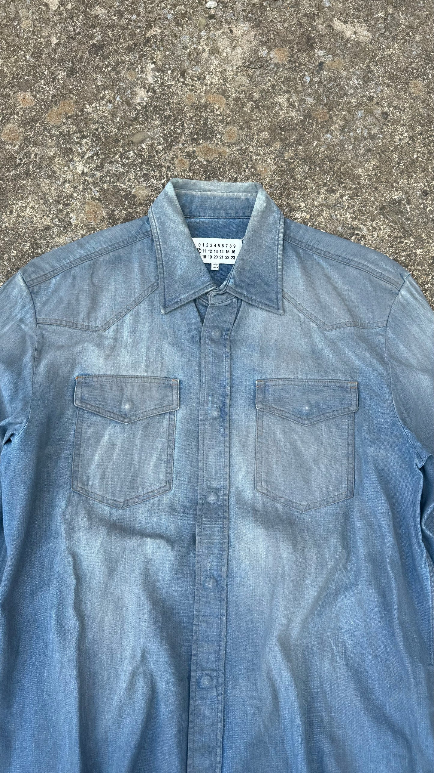 MAISON MARGIELA FADED DENIM SHIRT (L)