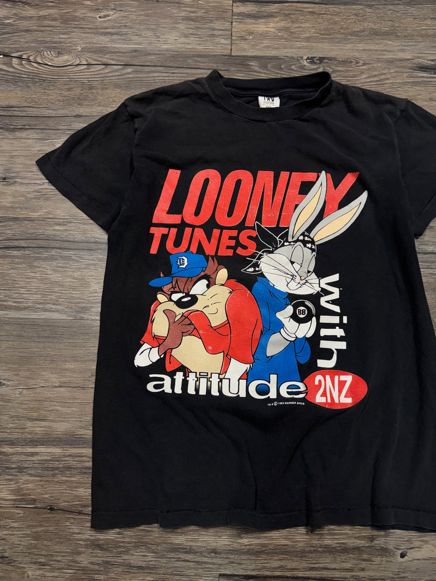 90’s LOONEY TUNES FADED BOXY TEE (M)