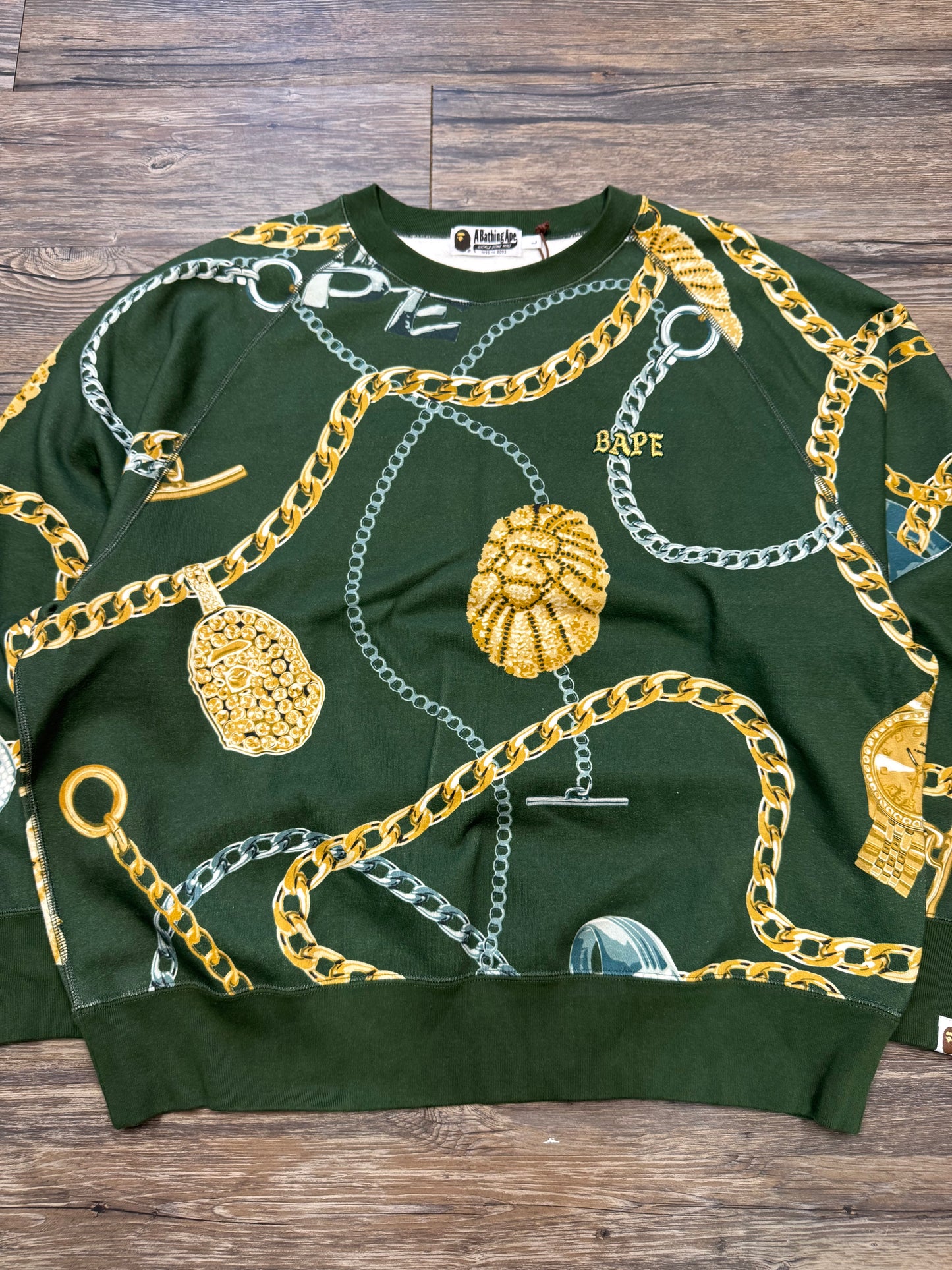 A BATHING APE JEWELS CREWNECK (L)