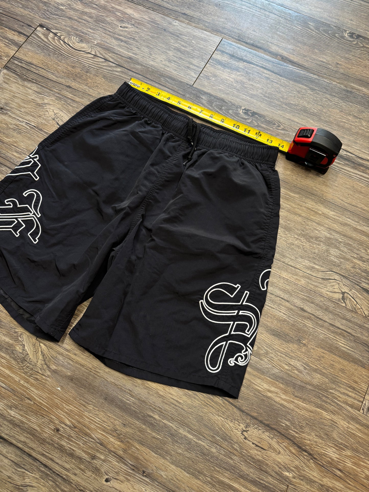 SUPREME OLD ENGLISH BLACK SHORTS (S)
