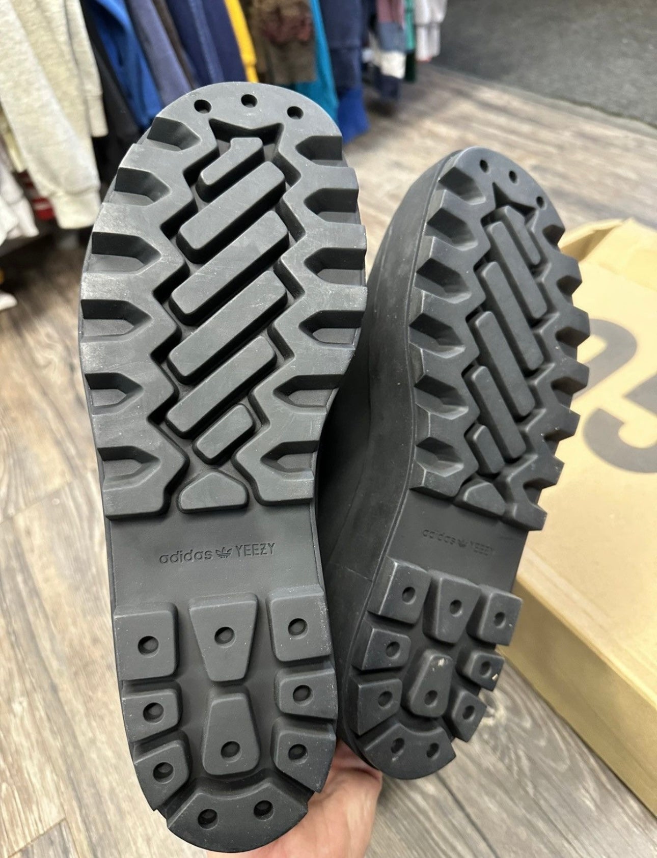 YEEZY 950 X ADIDAS BOOTS (M 11)