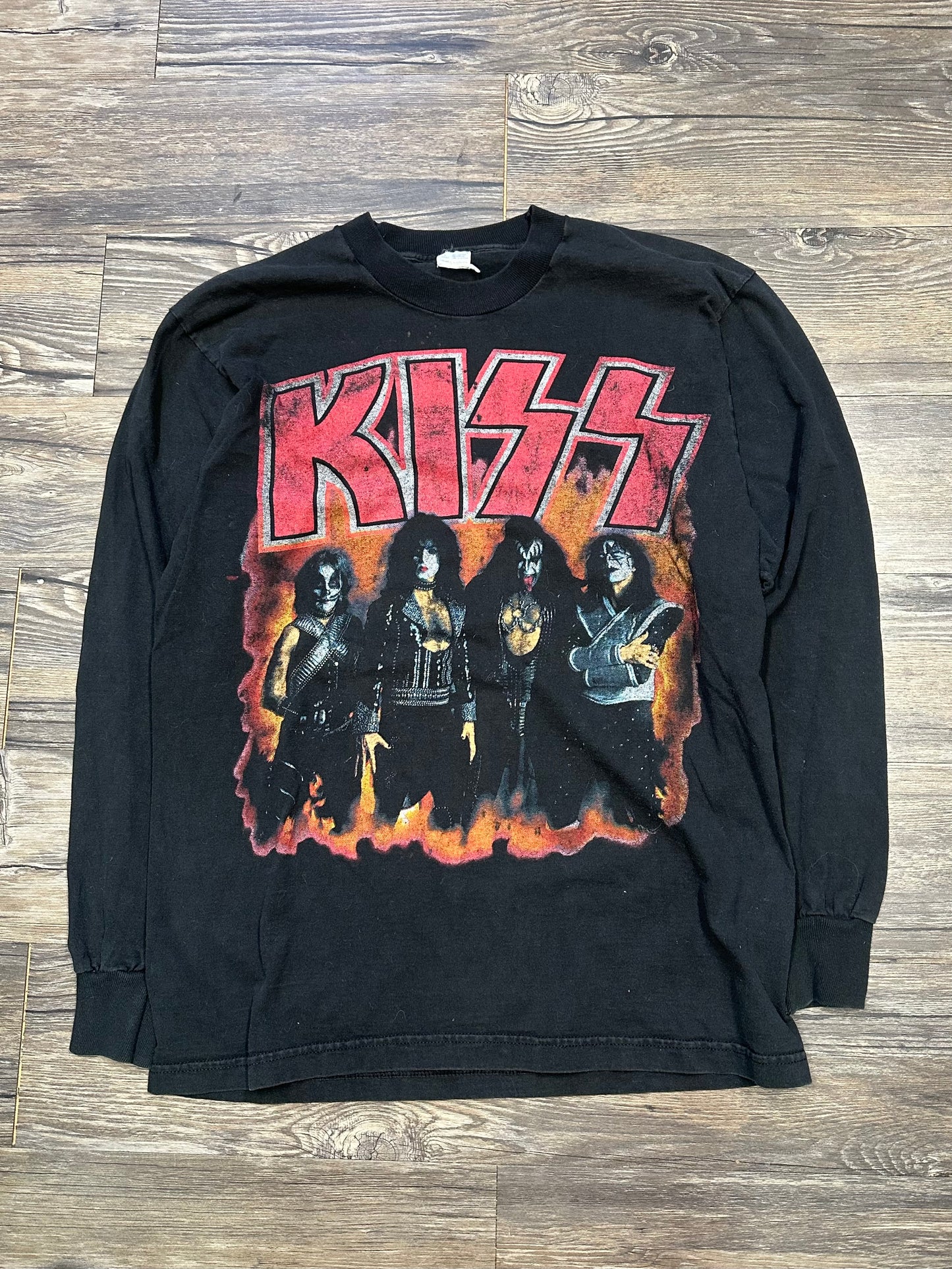 90’s KISS LONG SLEEVE GRAPHIC SHIRT (LARGE)