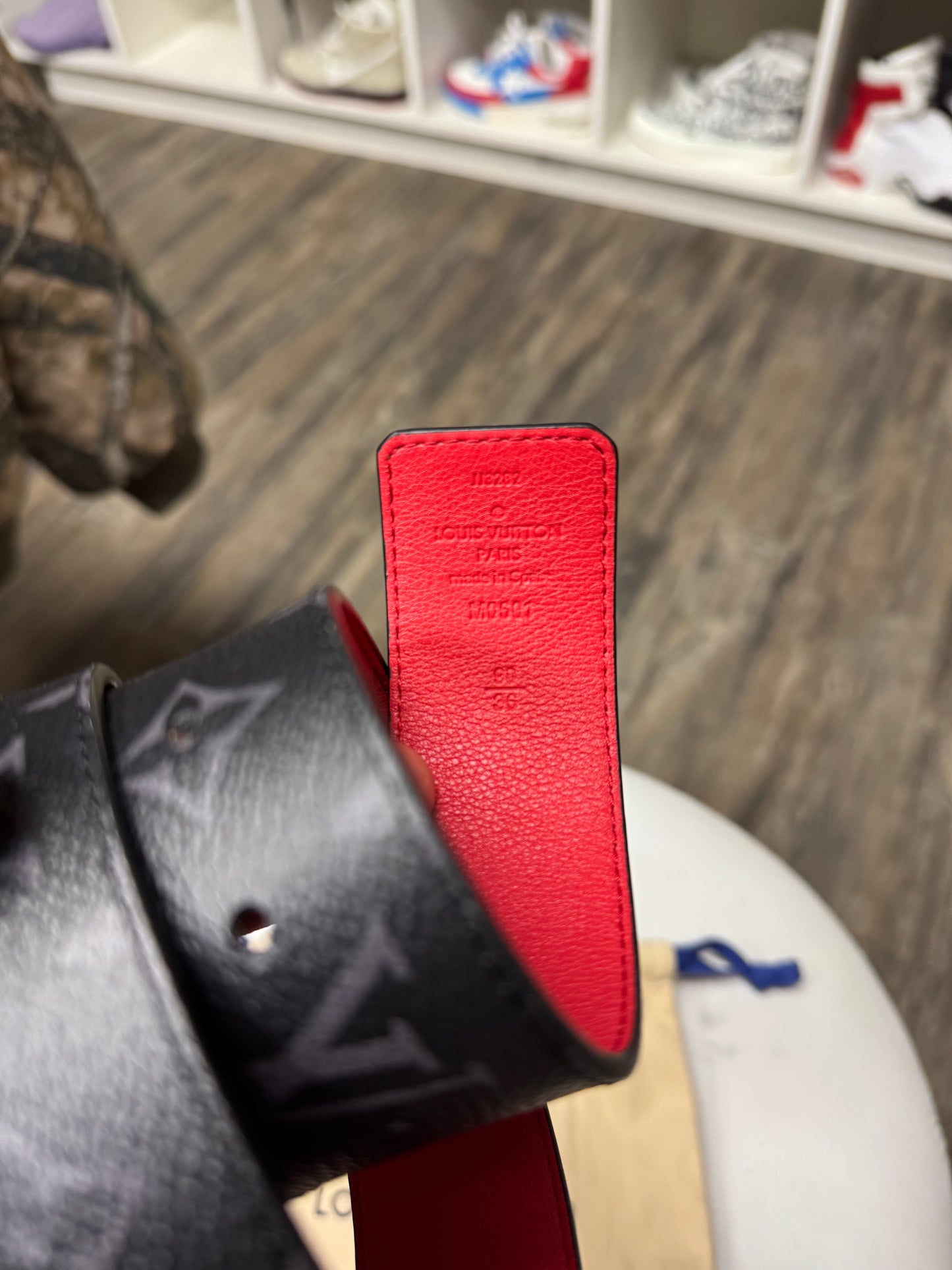 LOUIS VUITTON BLACK MONOGRAM BELT (30-36)