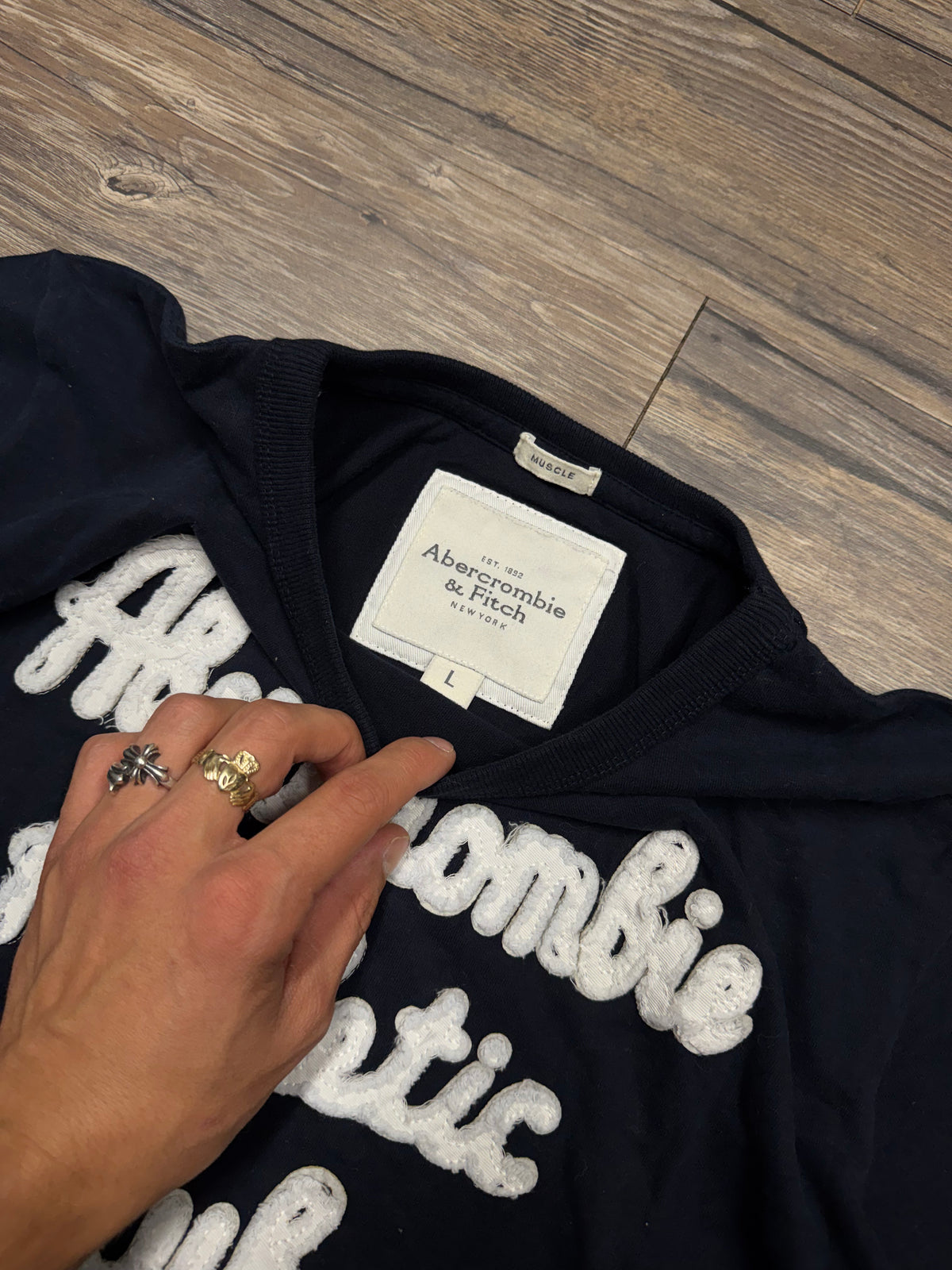 ABERCROMBIE & FITCH ATHLETIC CLUB T-SHIRT (L)