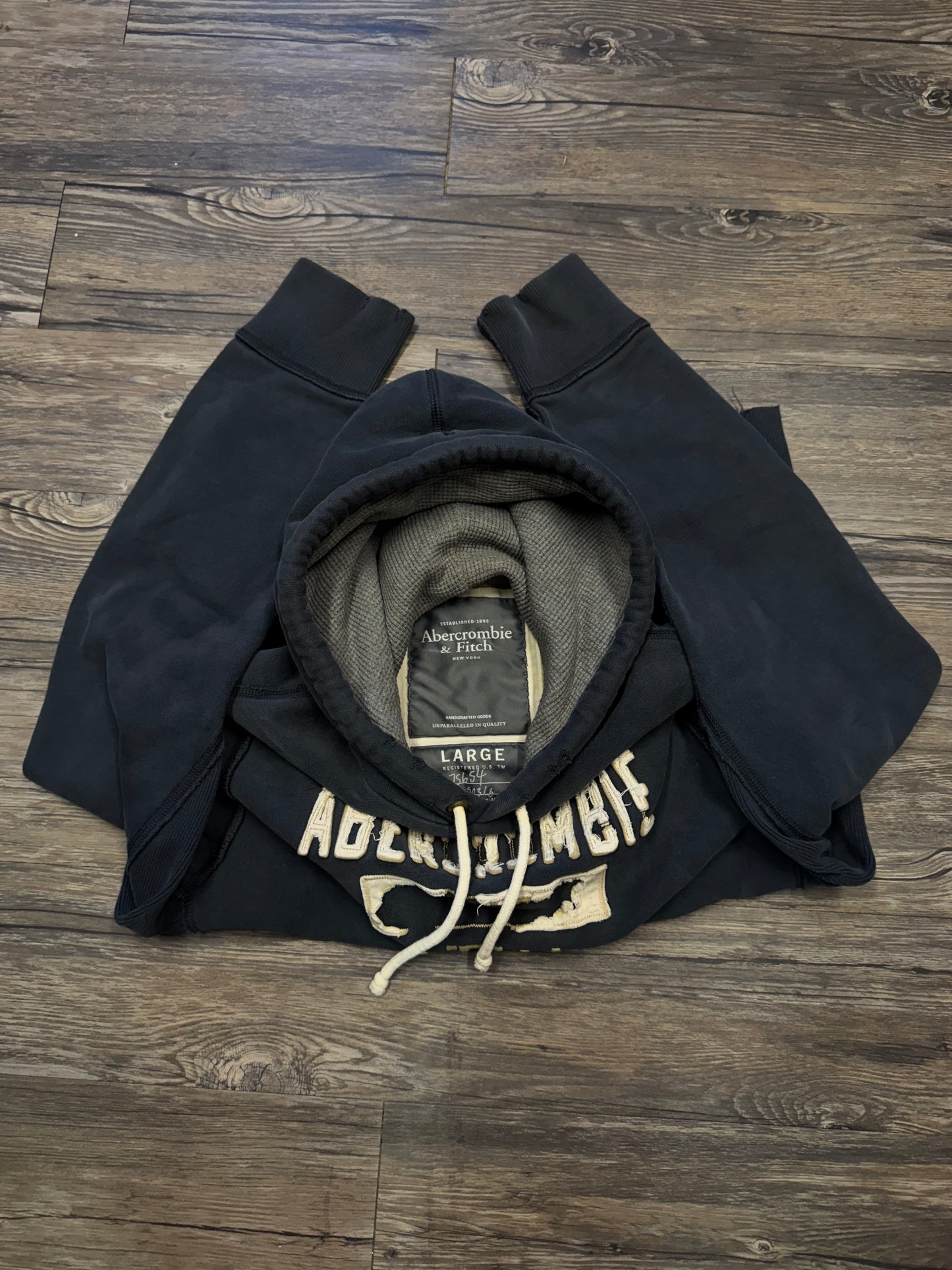 Y2K ABERCROMBIE ATHLETIC HOODIE (L)