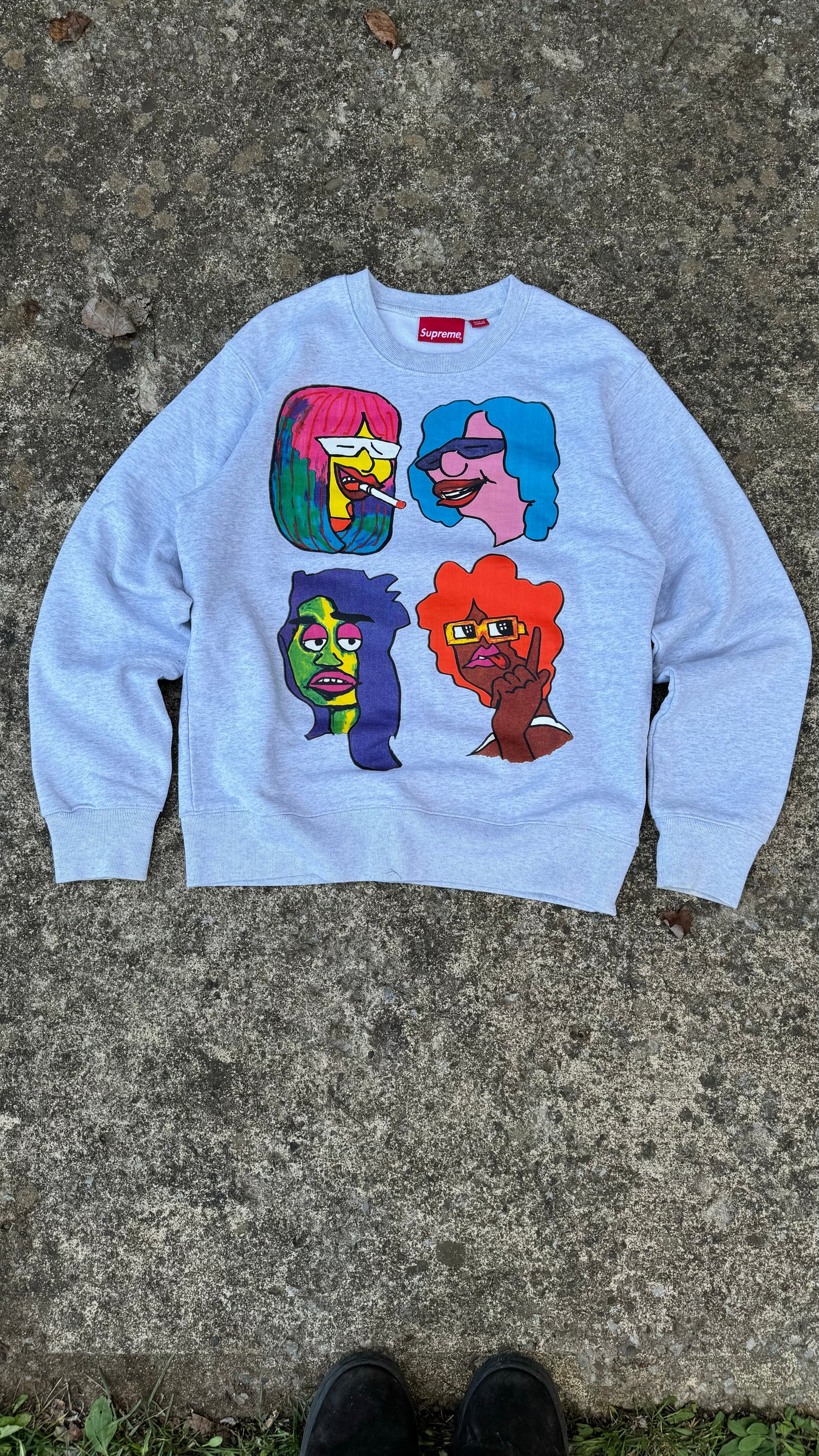SUPREME GONZ FACES CREWNECK (M)