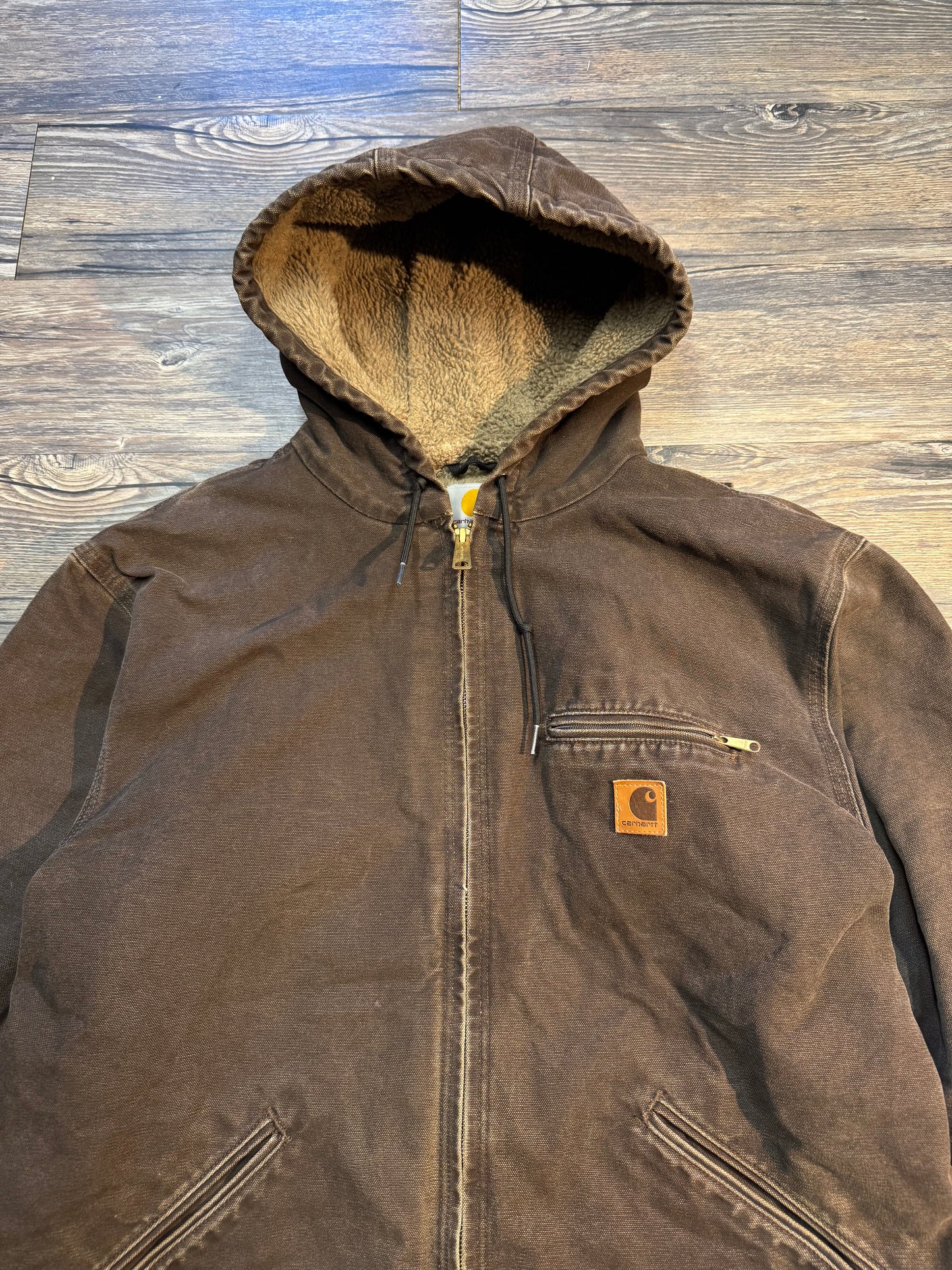 VINTAGE SHEARLING LINED HOODED CARHARTT JACKET (L)