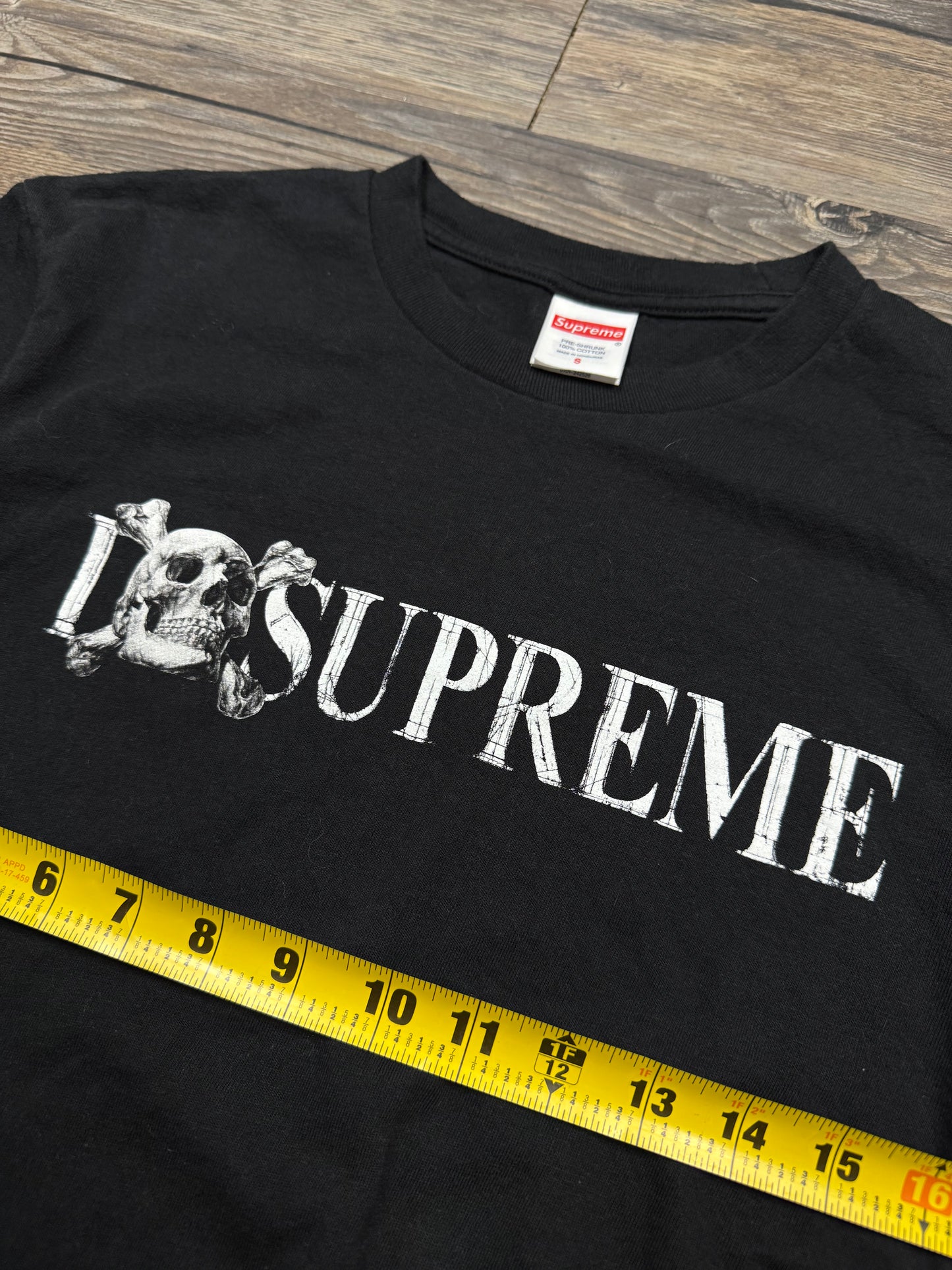 SUPREME FW25 BLACK SKULL TEE (S)