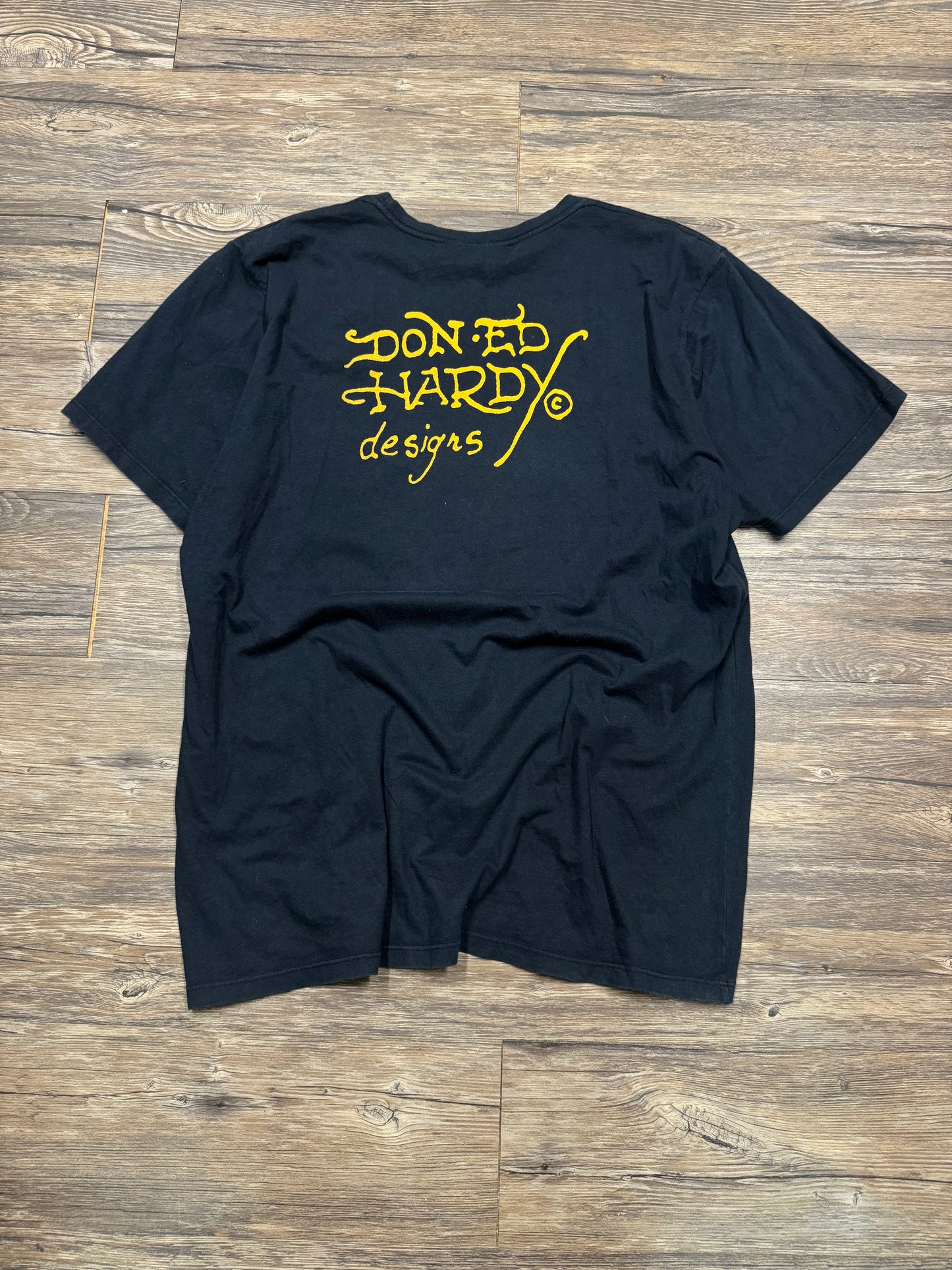 ED HARDY SHORT SLEEVE (L)