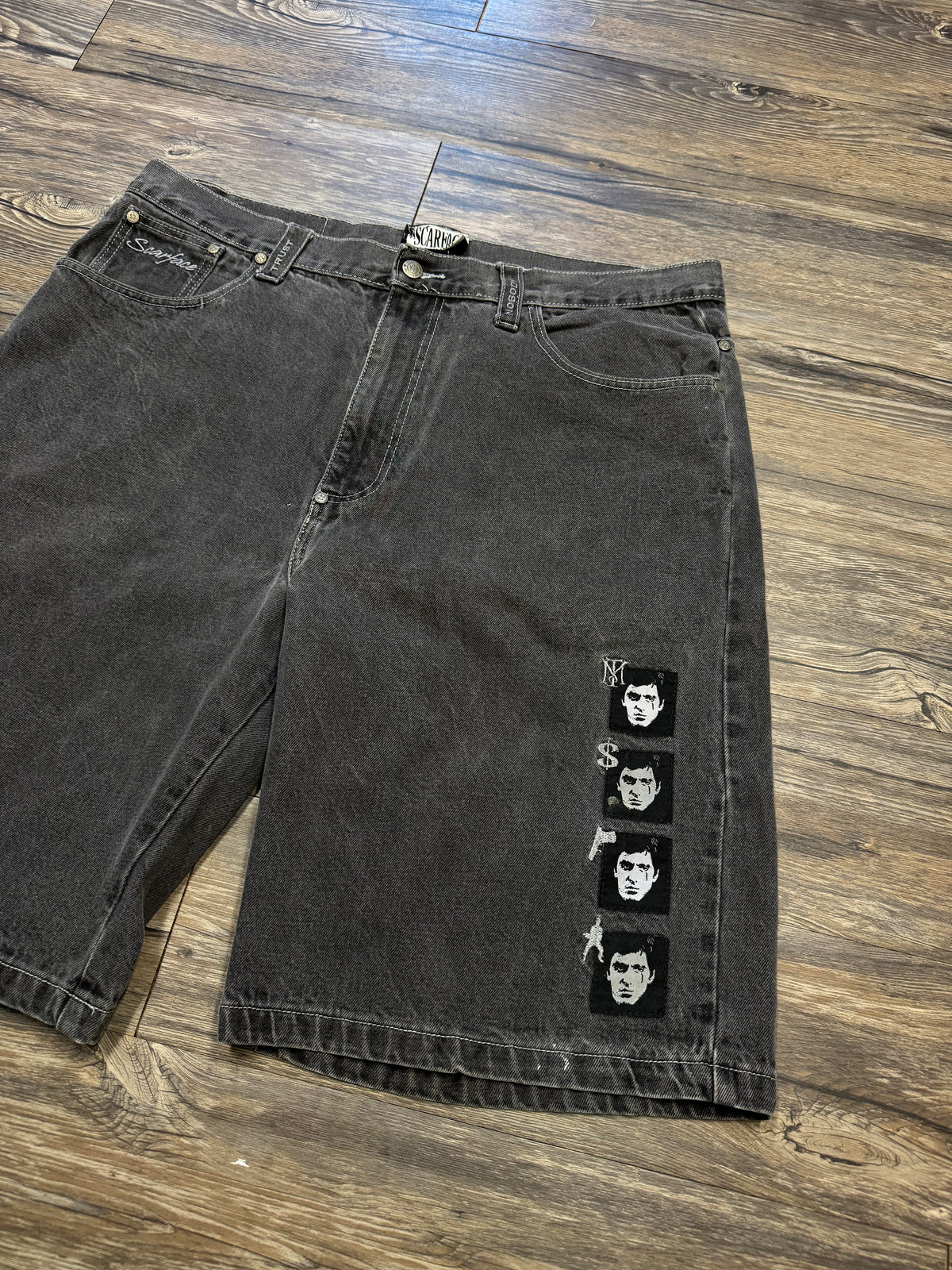 SCARFACE BAGGY DISTRESSED DENIM JORTS (36)