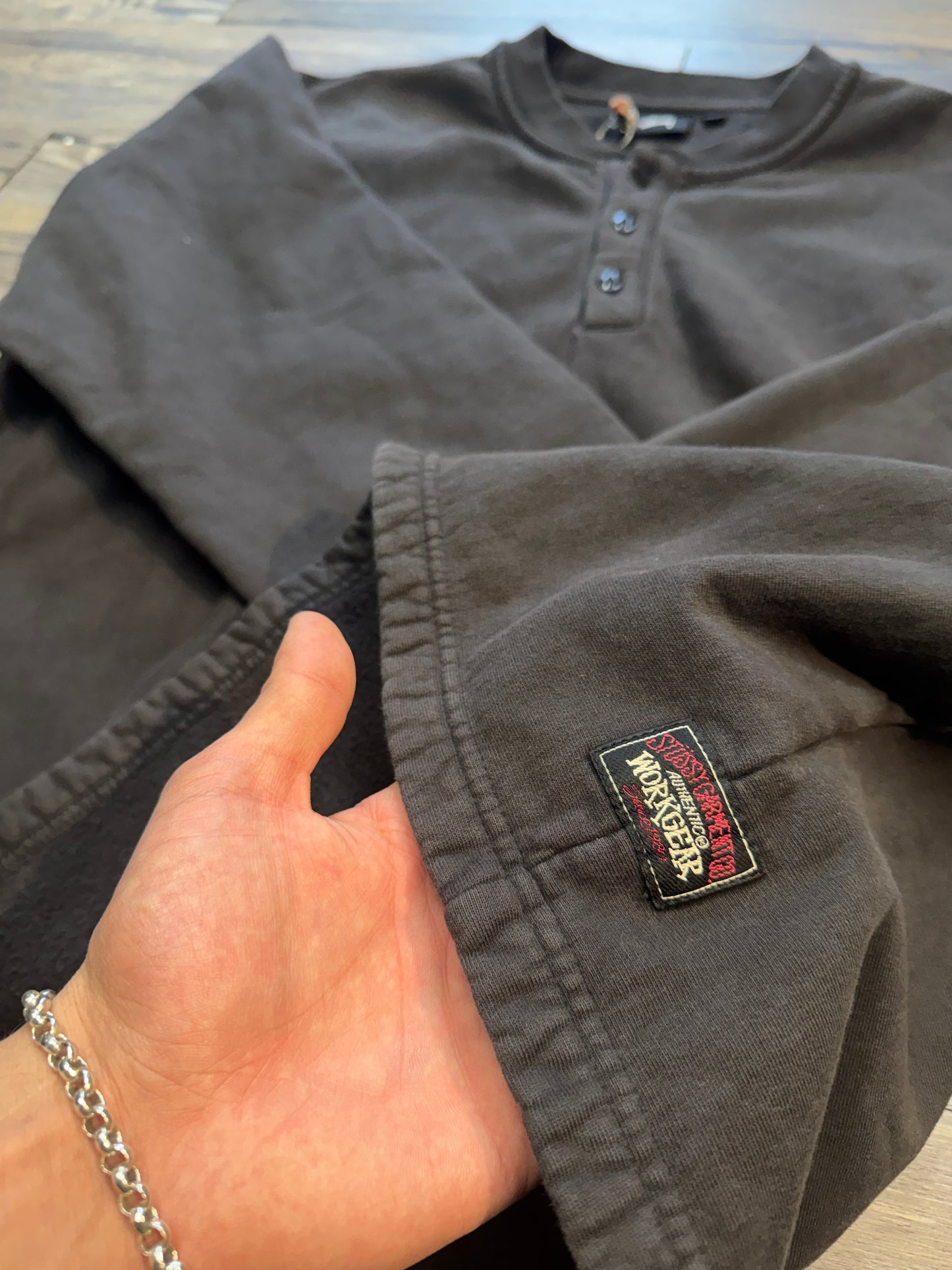 STUSSY WORKWEAR FADED BLACK HENLEY (L)