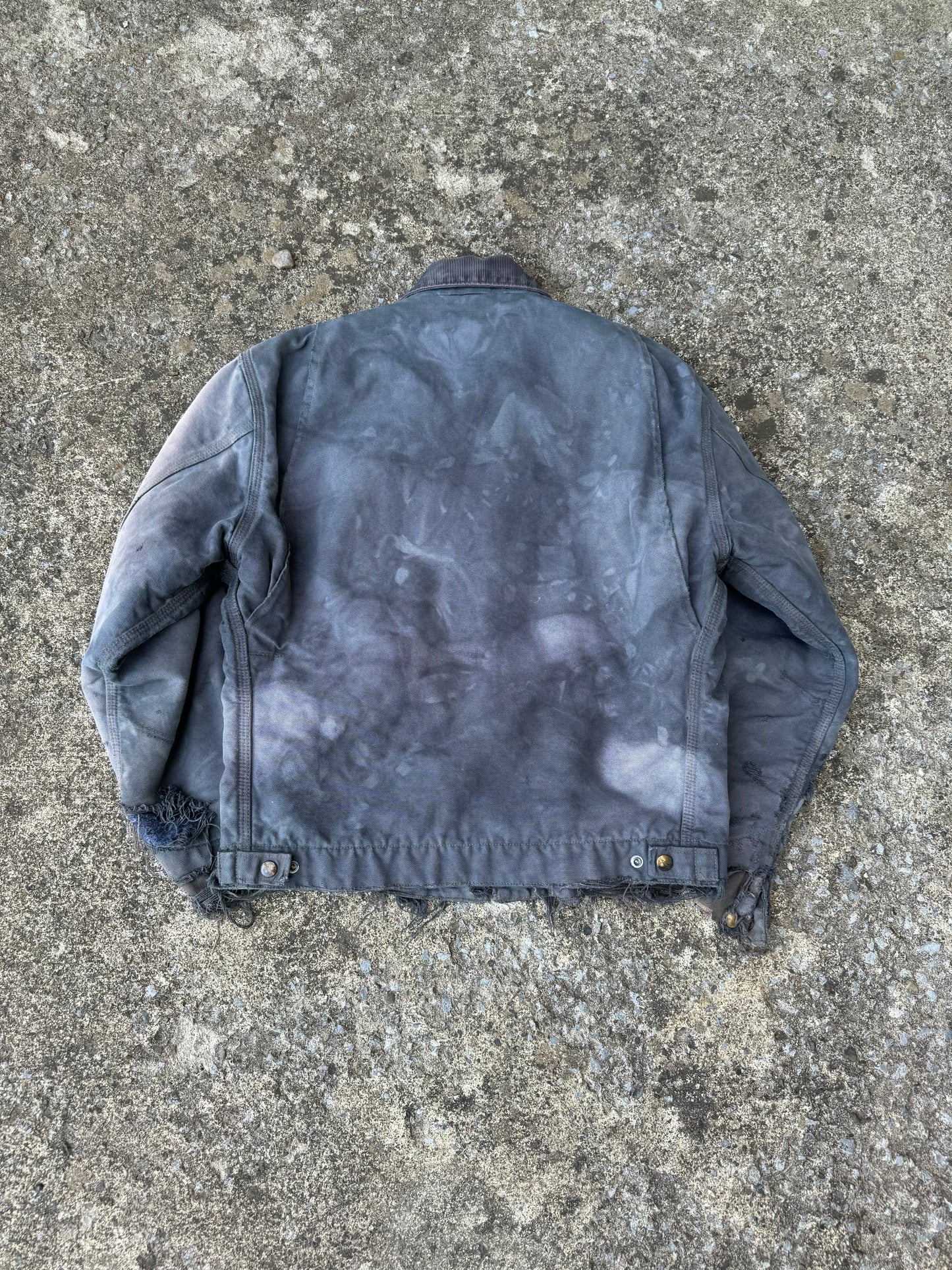SUPER DISRESSED CARHARTT DETROIT (M)