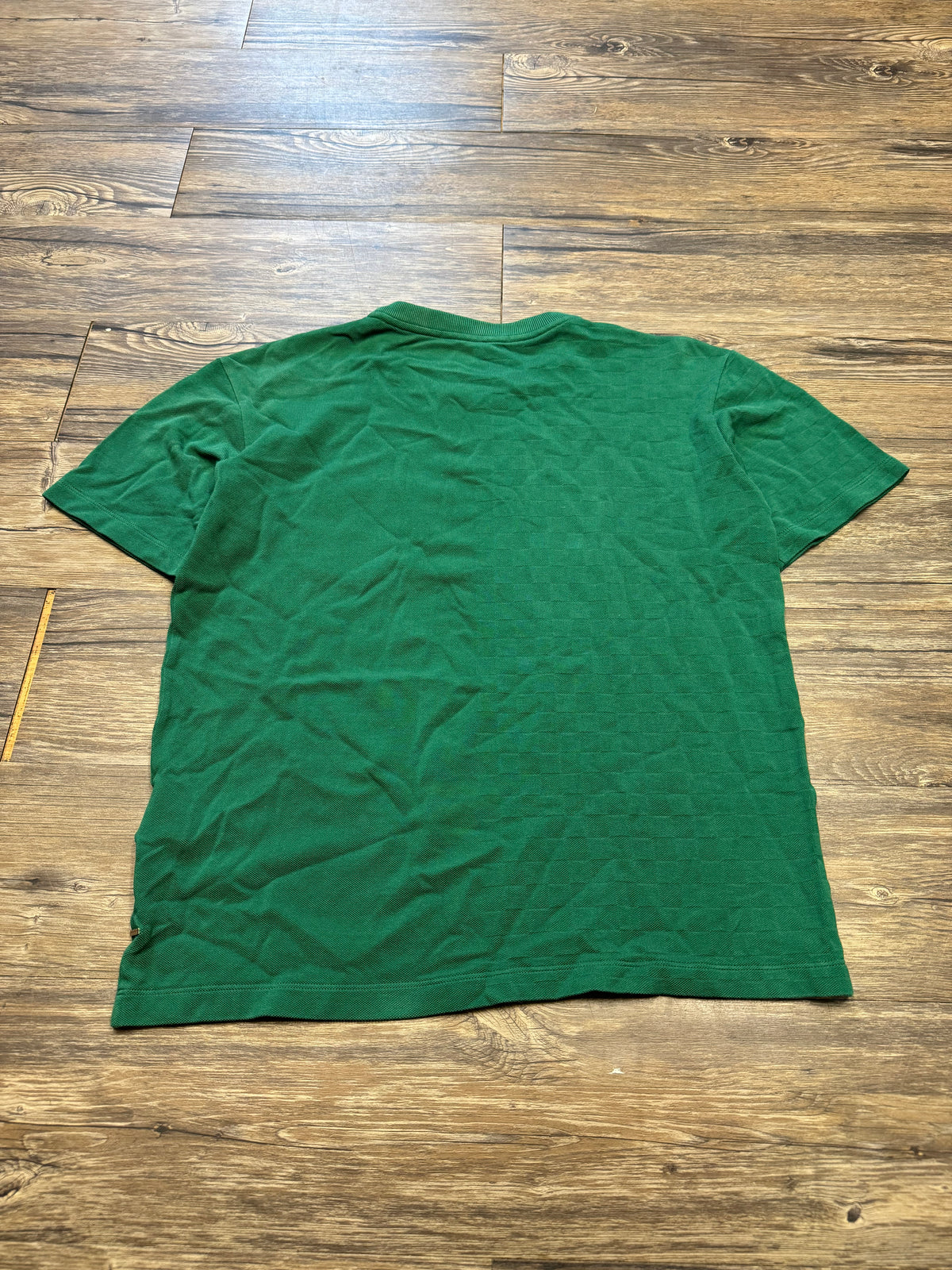 LOUIS VUTTION PLAIN FRONT POCKET T-SHIRT (M)