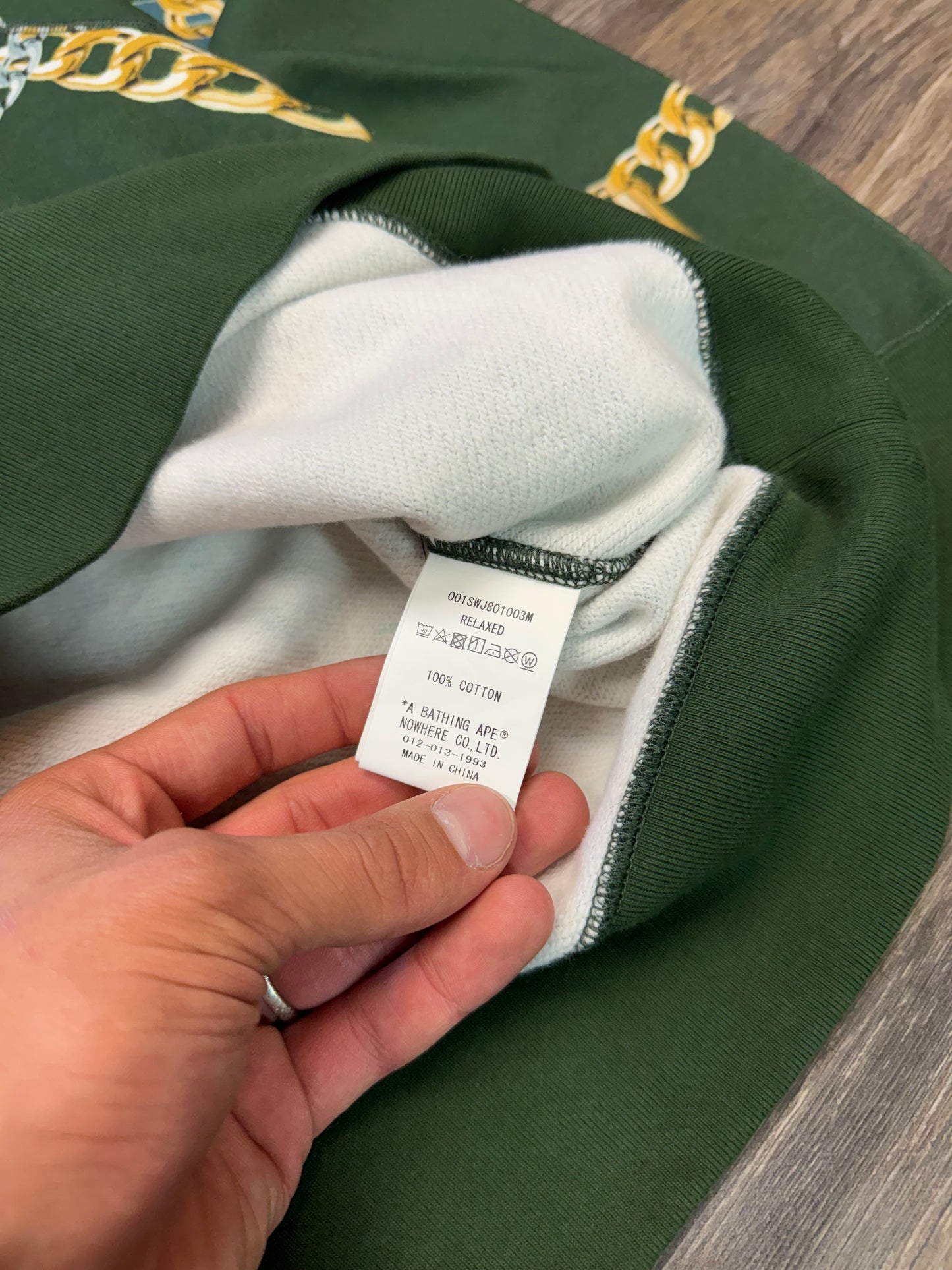 A BATHING APE JEWELS CREWNECK (L)