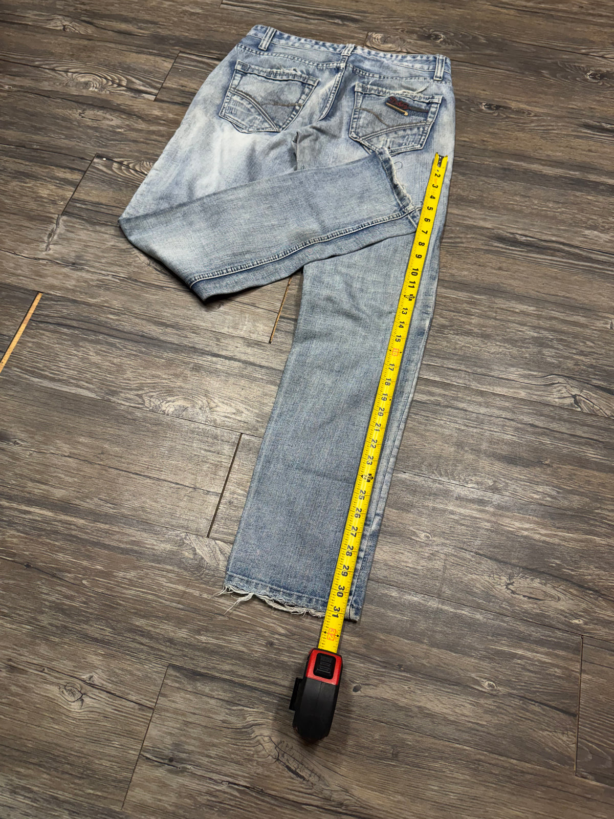 DOLCE & GABBANA 00’s LIGHTWASH SLIMFIT DENIM JEANS (31)