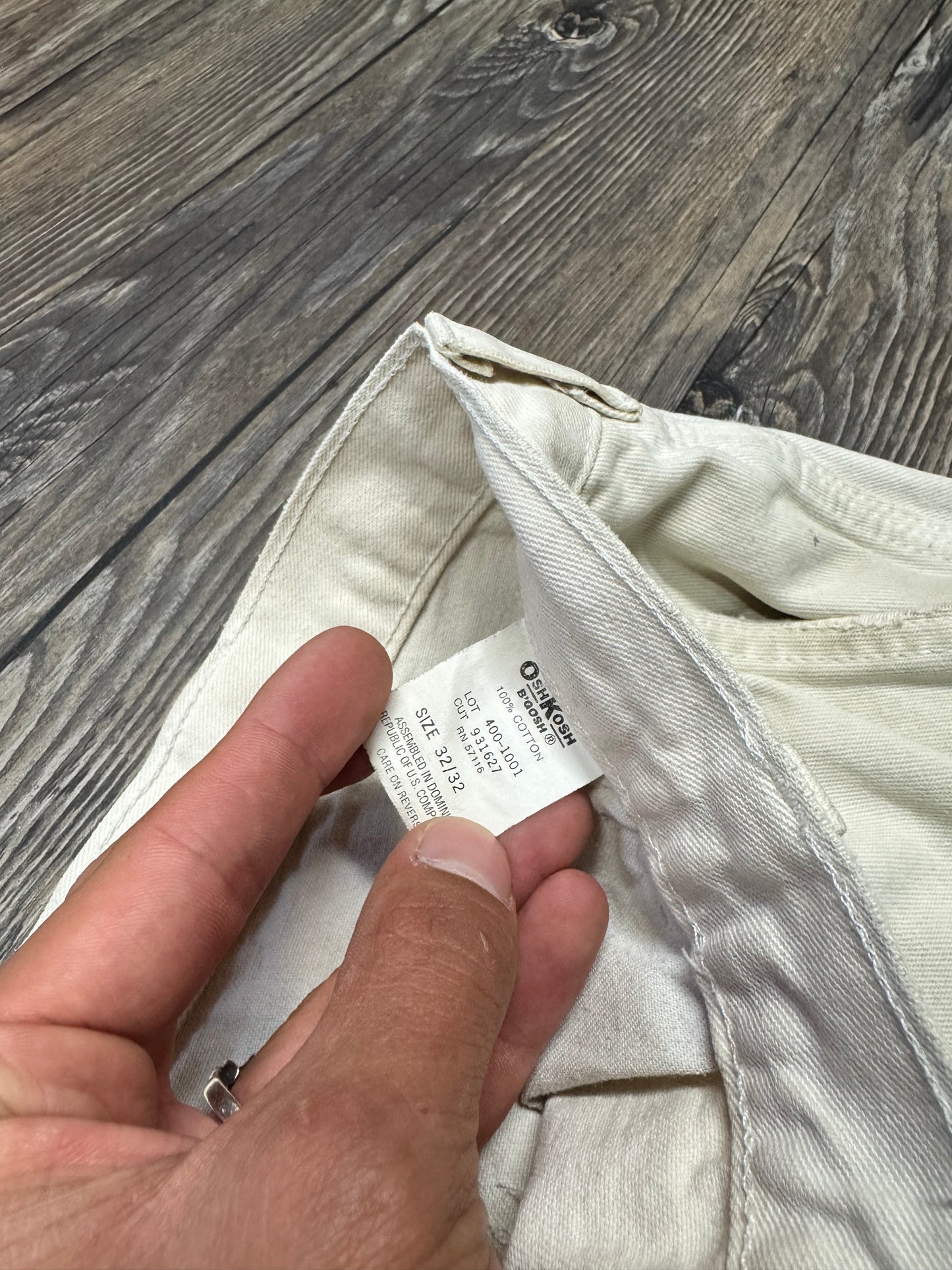 OSHKOSH VINTAGE OFF WHITE DISTRESSED JEANS (30)