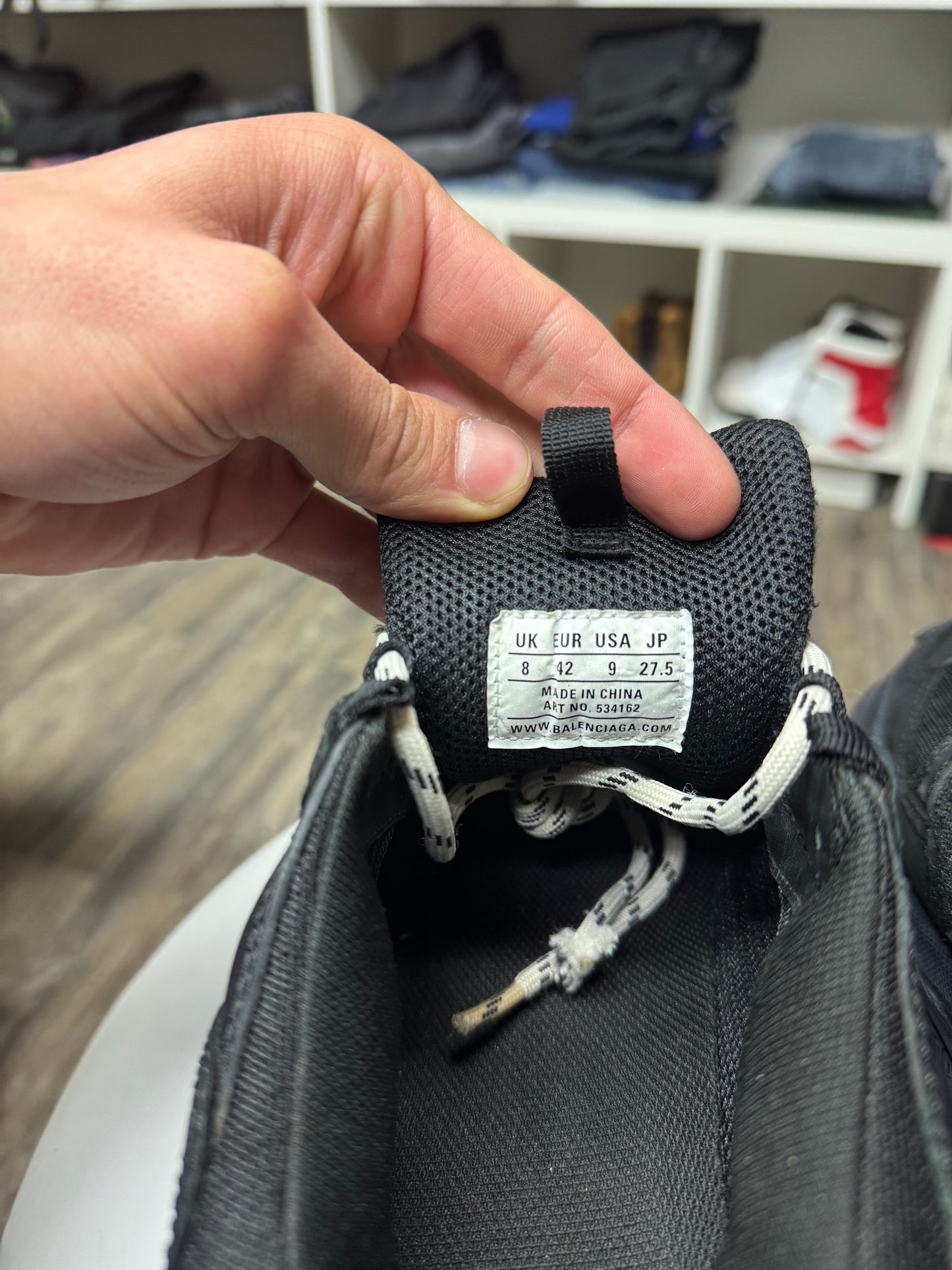 BALENCIAGA TRIPLE S ALL BLACK STOMPERS (42)