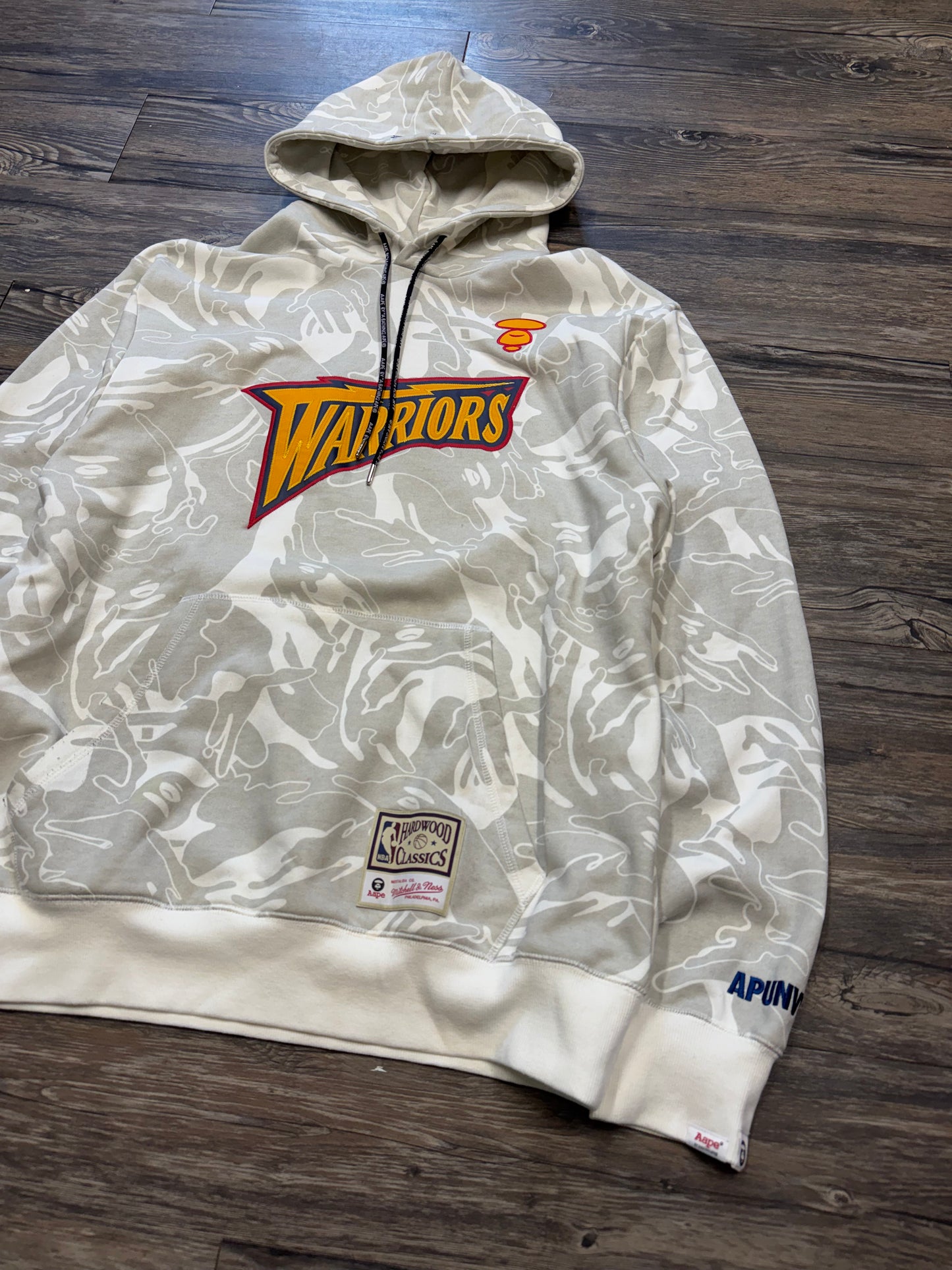 BAPE MITCHELL & NESS WARRIORS CAMO HOODIE (XXL)