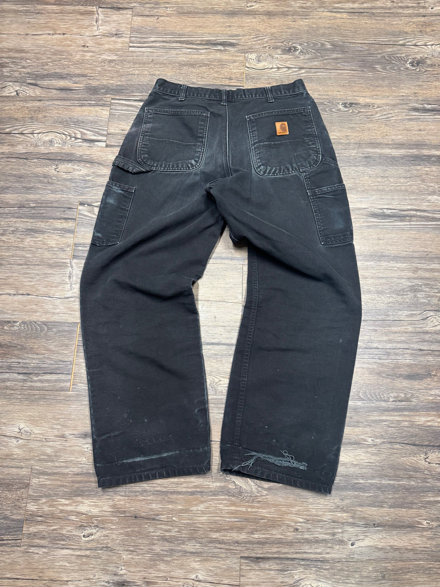 BLACK FADED CARHARTT PANTS (33x30)
