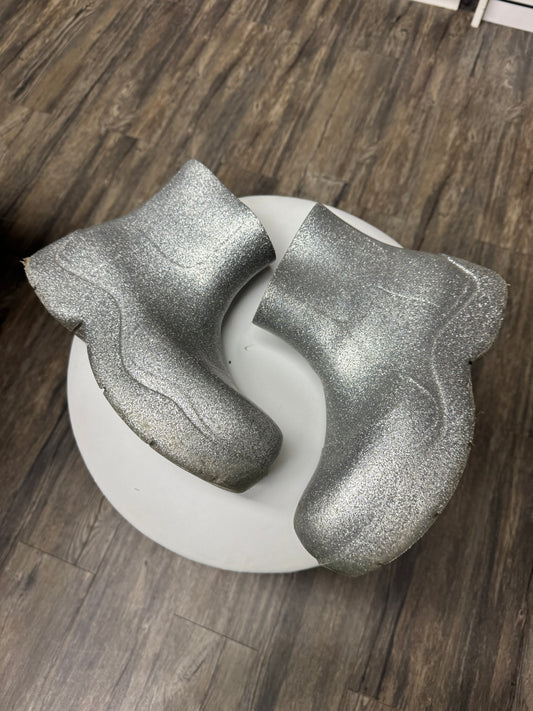 BOTTEGA VENETA GLITTER PUDDLE BOOTS (10.5)