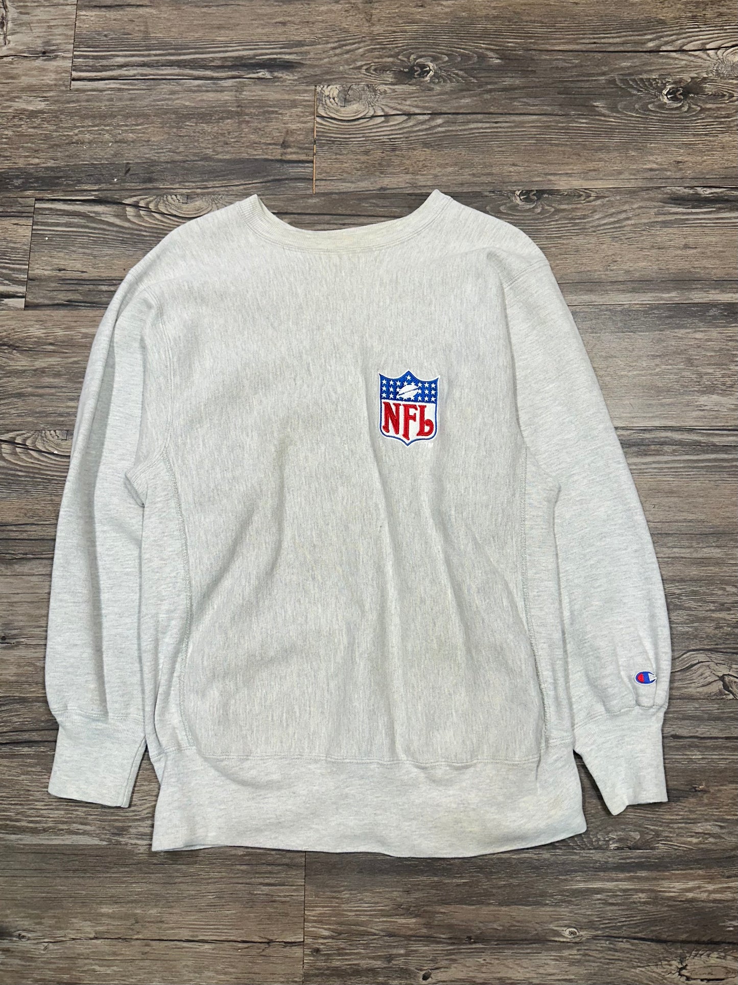 CHAMPION X NFL EMBROIDERED LOGO CREWNECK (LARGE)