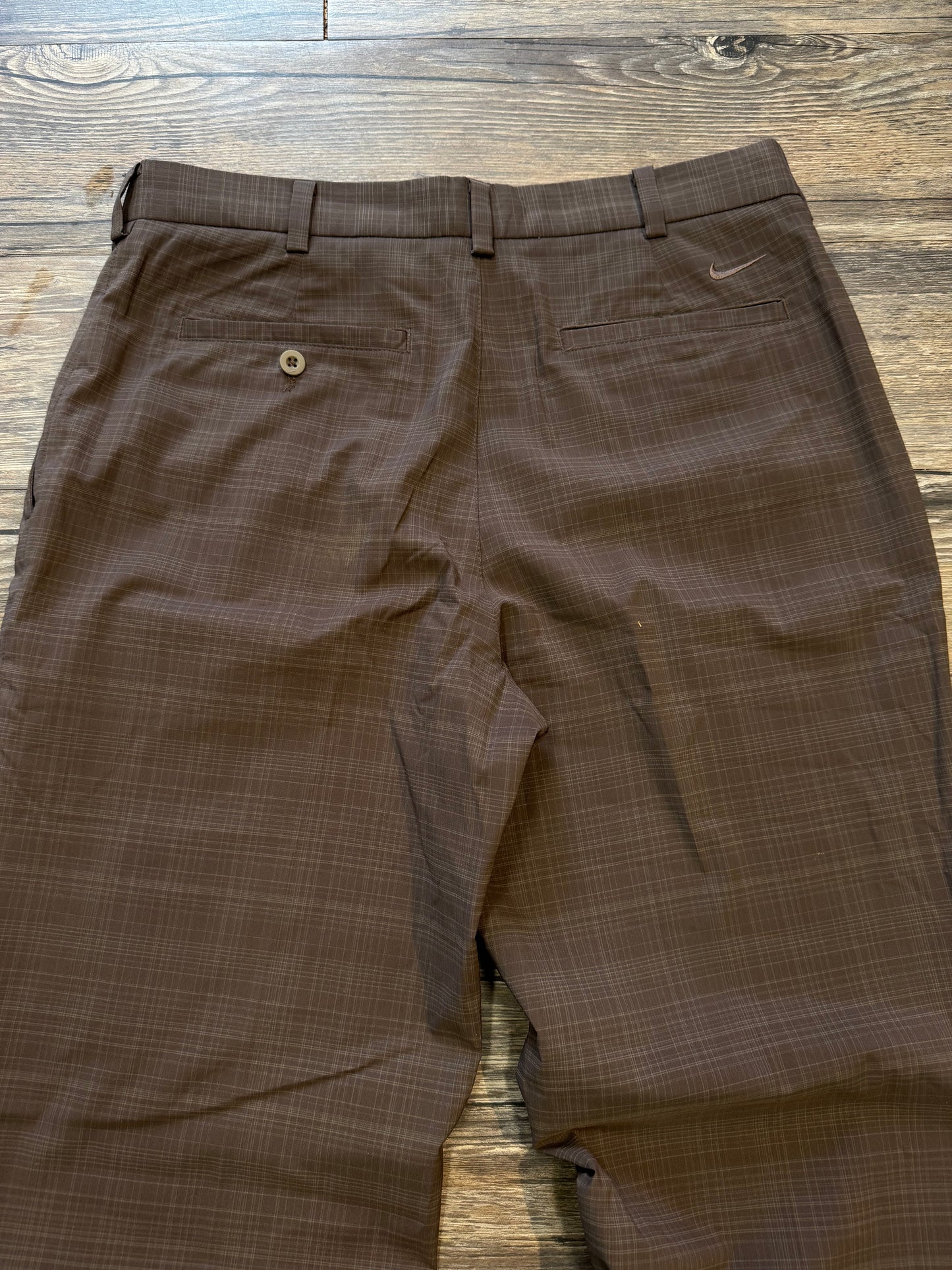 NIKE GOLF PLAID SUIT PANTS (33)