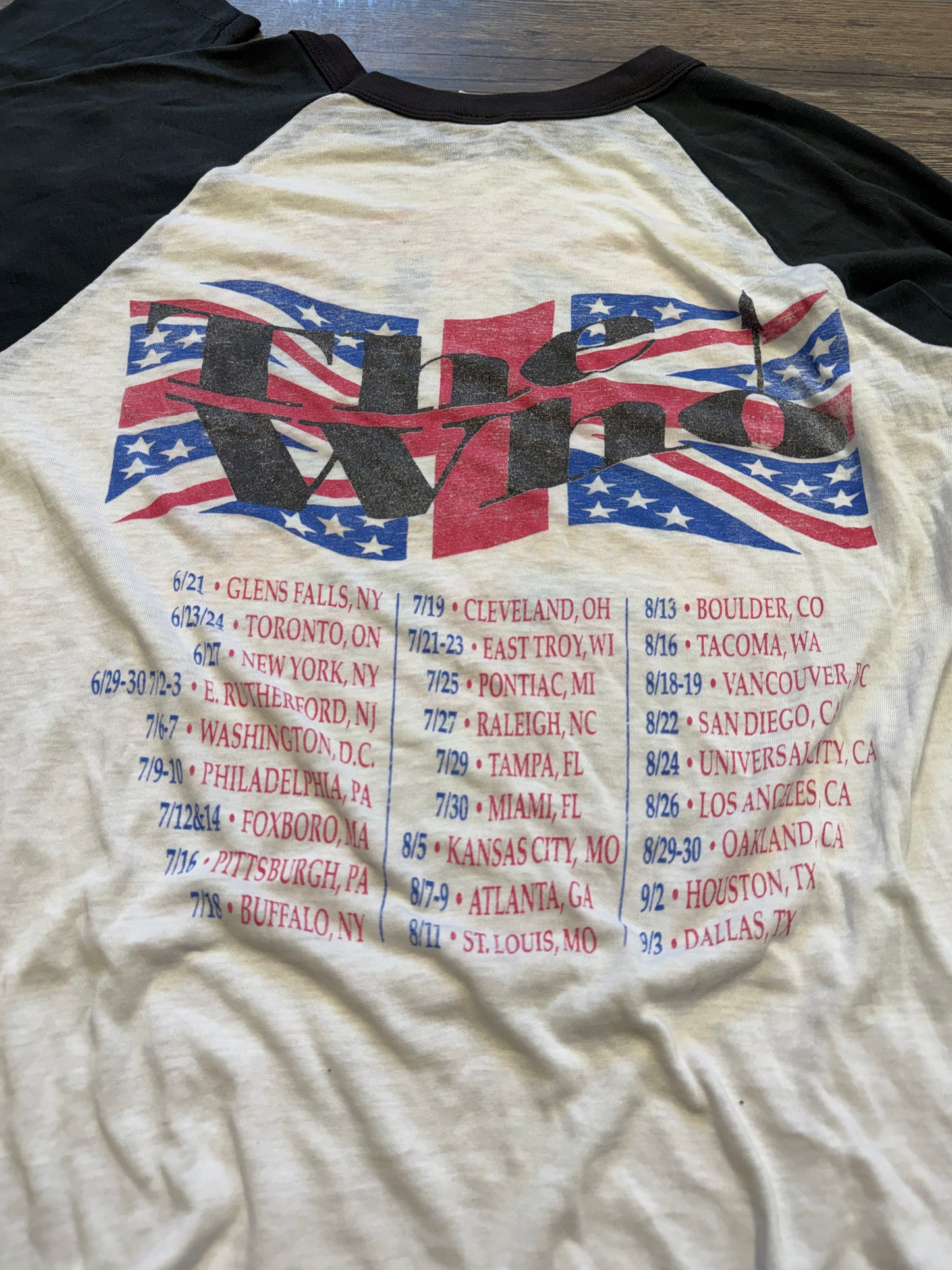 VINTAGE 1989 THE WHO 25TH ANNIVERSARY BASEBALL T-SHIRT