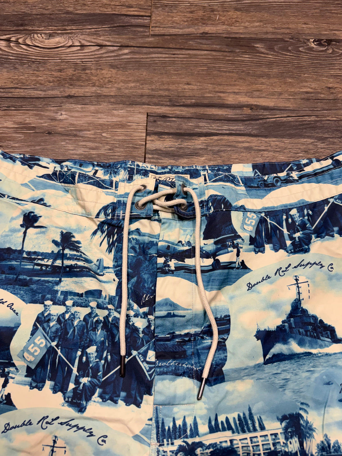 RRL VINTAGE VACATION PRINT SWIM SHORTS (38)