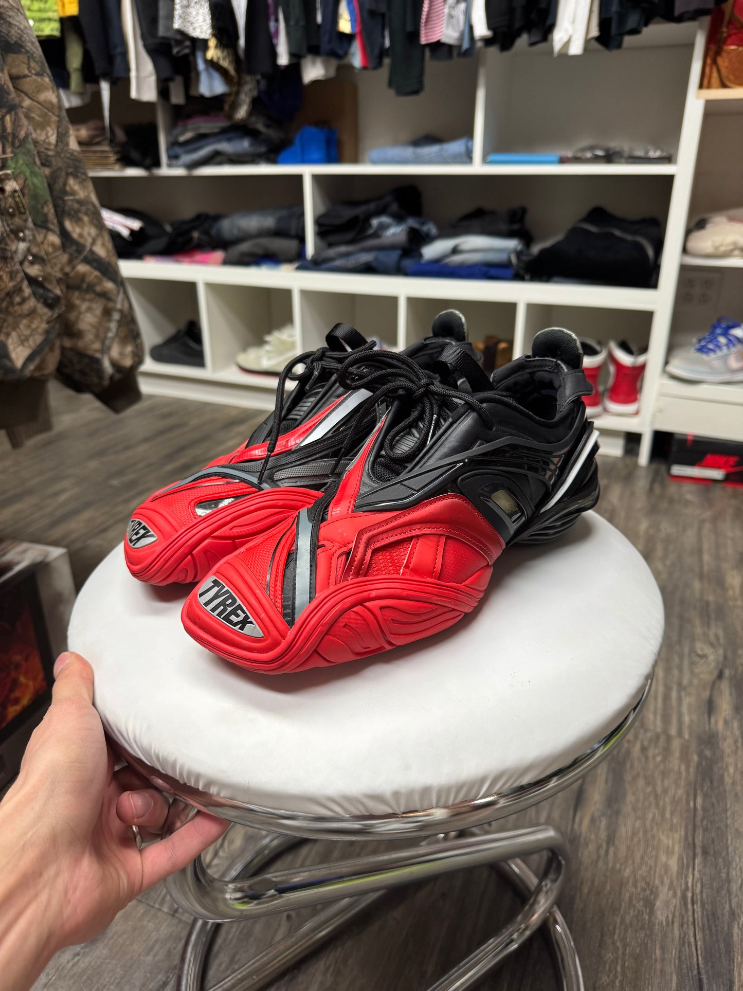 BALENCIAGA TYREX SNEAKERS (42)