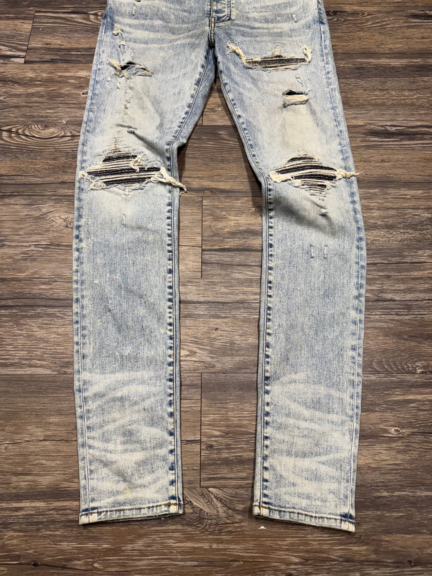 MIKE AMIRI MX1 DISTRESSED GLITTER PATCH SKINNY JEANS (33)