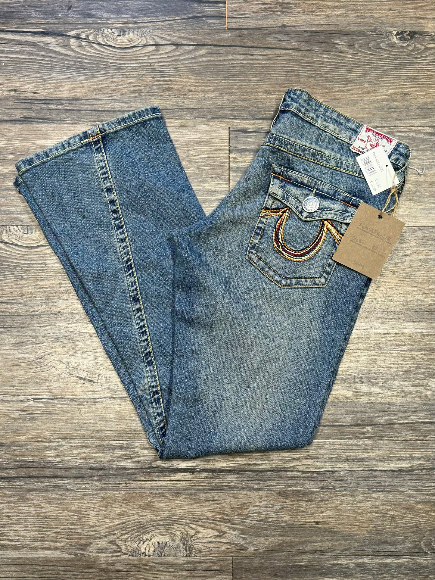 TRUE RELIGION EMBROIDERED JEANS NEW (32)