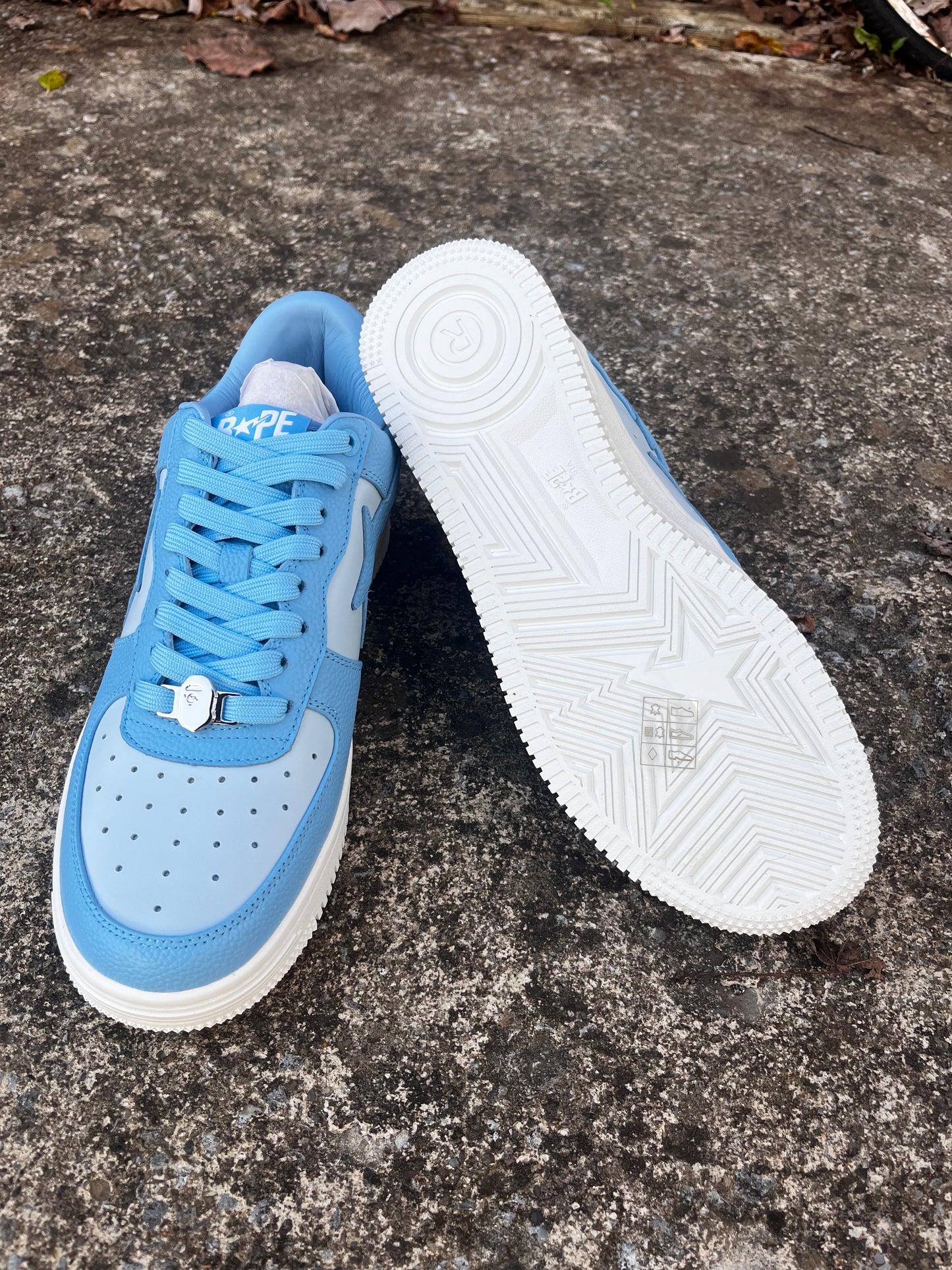A BATHING APE BAPESTA FORCES (10.5)
