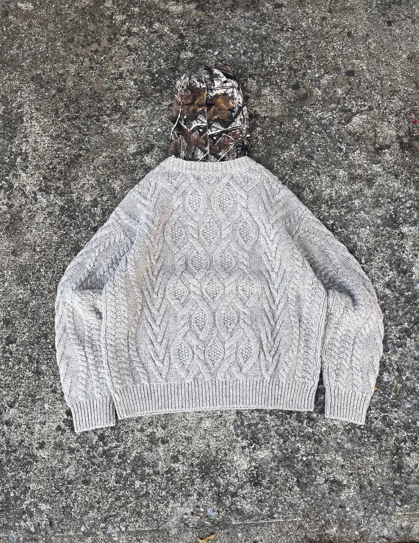 REALTREE SUPREME SWEATER HOODIE (S)