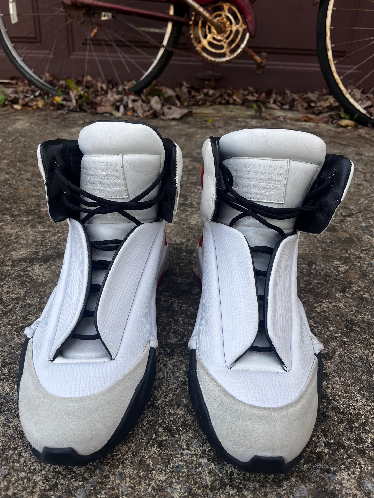 MAISON MARGIELA FUTURE RED & WHITE (11)