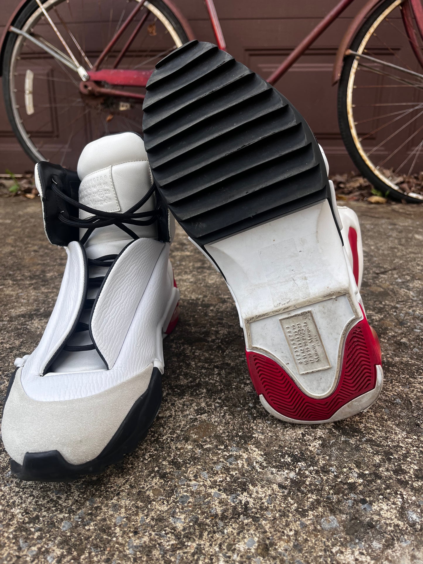 MAISON MARGIELA FUTURE RED & WHITE (11)