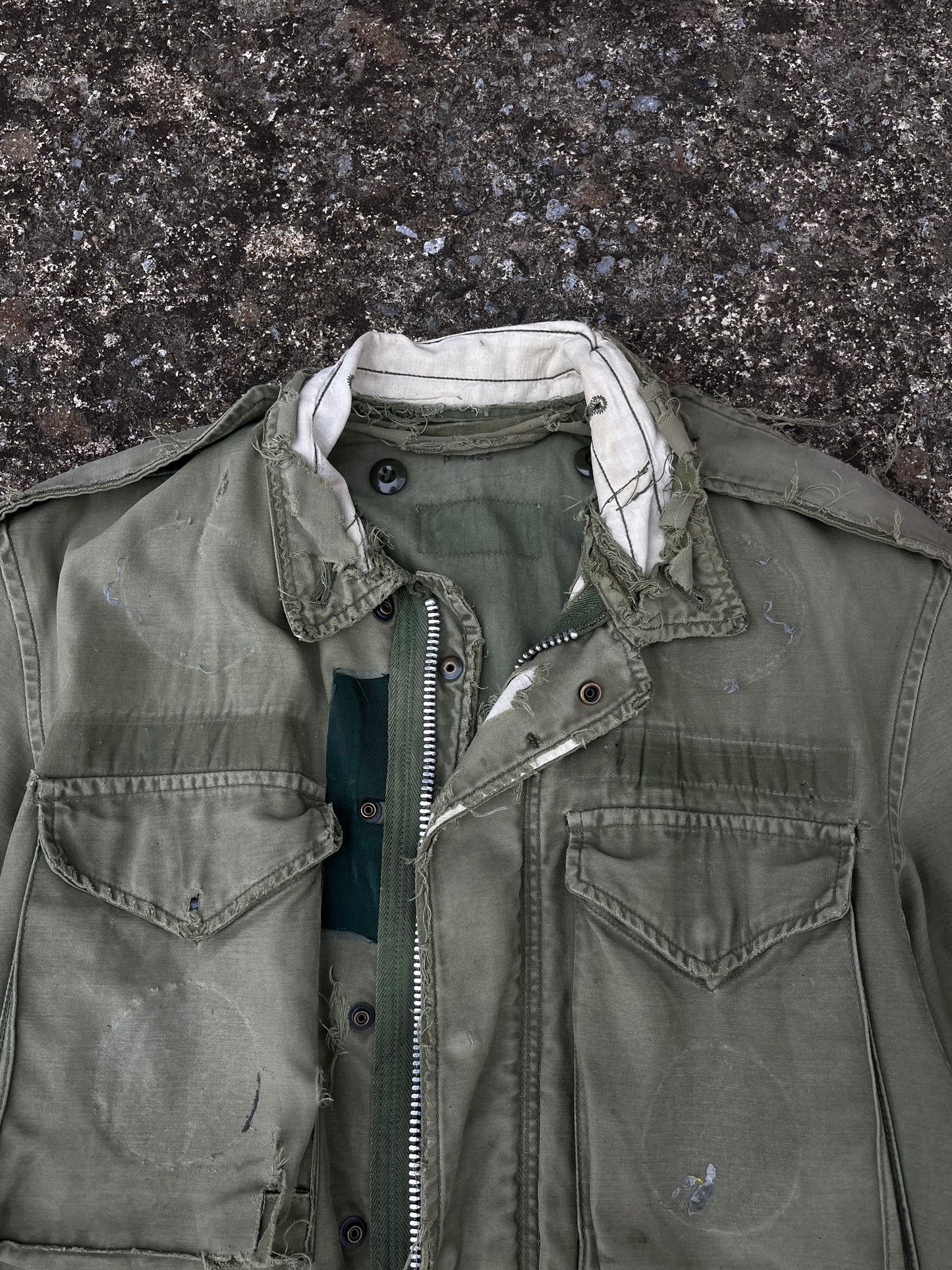 VINTAGE DISTRESSED MILITARY COAT (L)