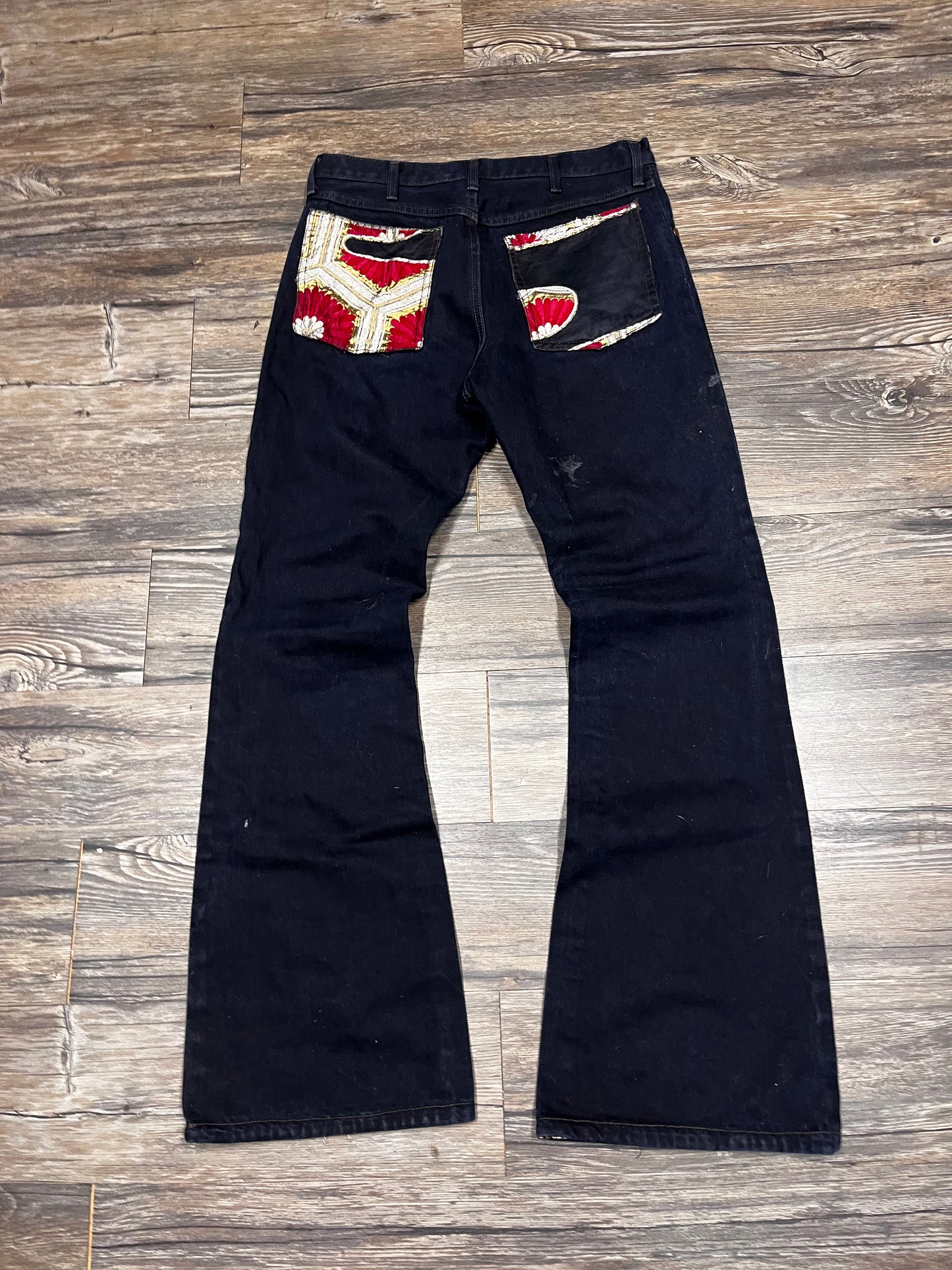 VINTAGE CUSTOM WRANGLER FLARES (32)