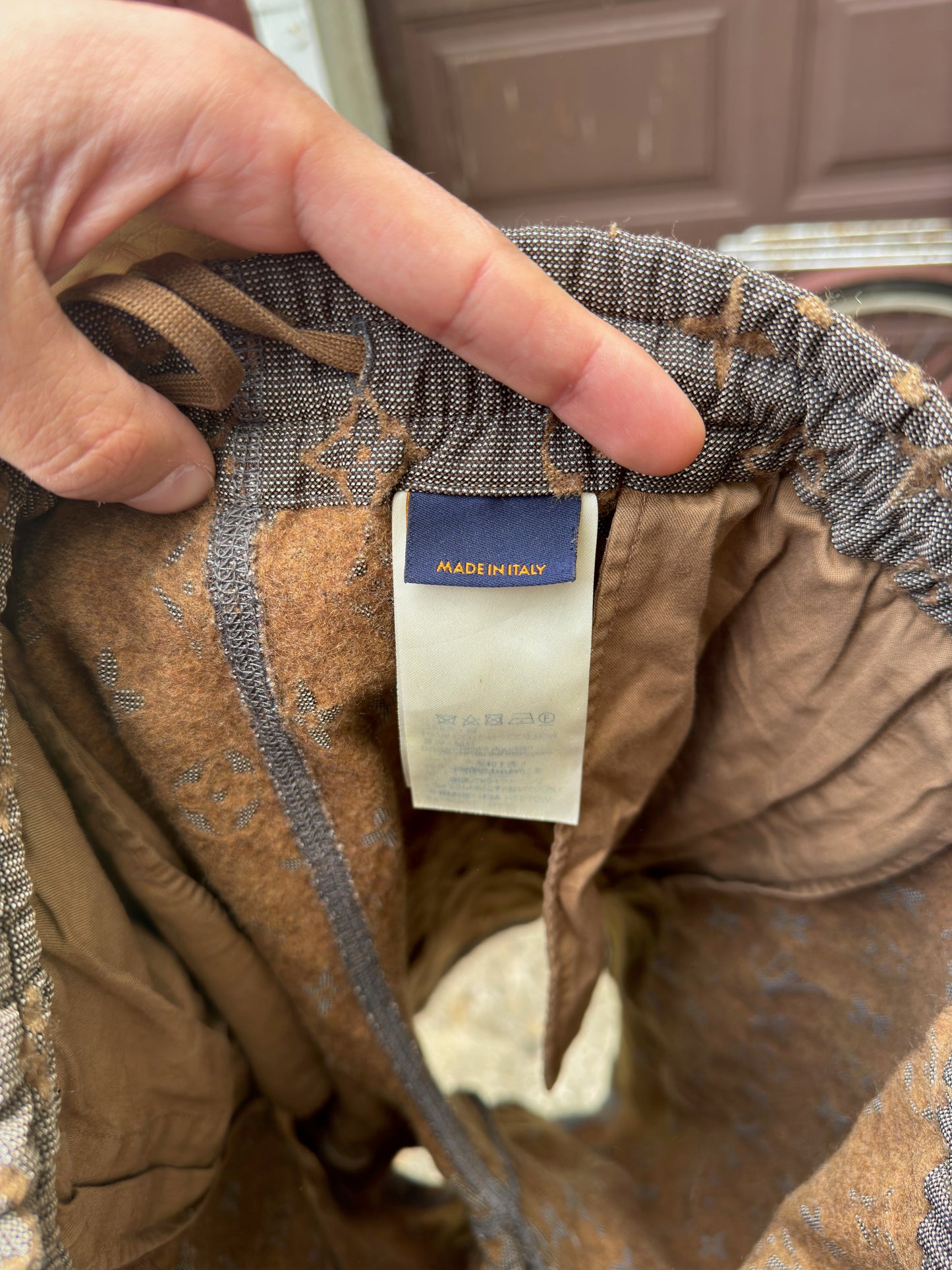 LOUIS VUITTON BROWN MONOGRAM SHORTS (MEDIUM)
