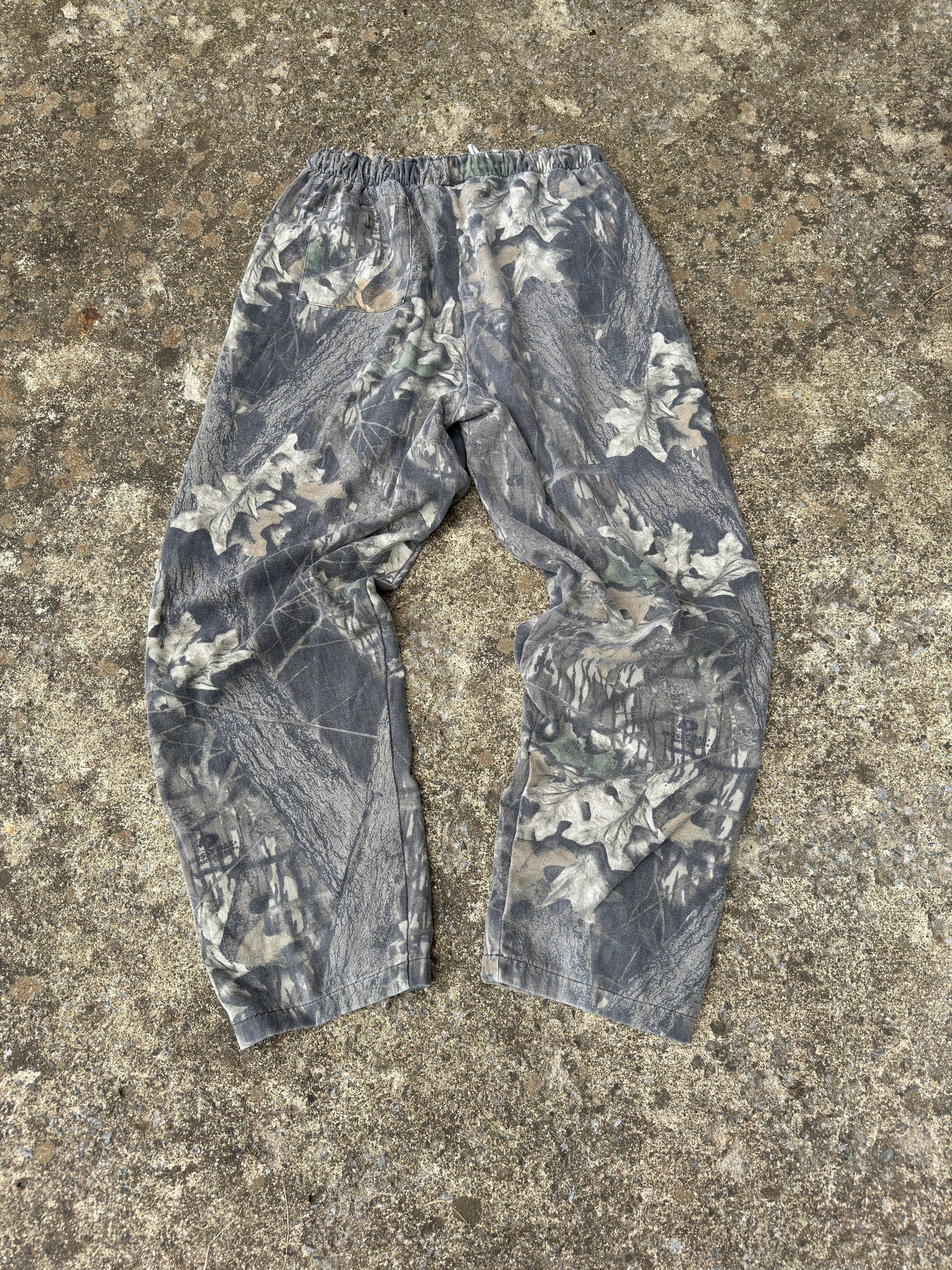 VINTAGE REALTREE CAMO SWEATS (XLARGE)