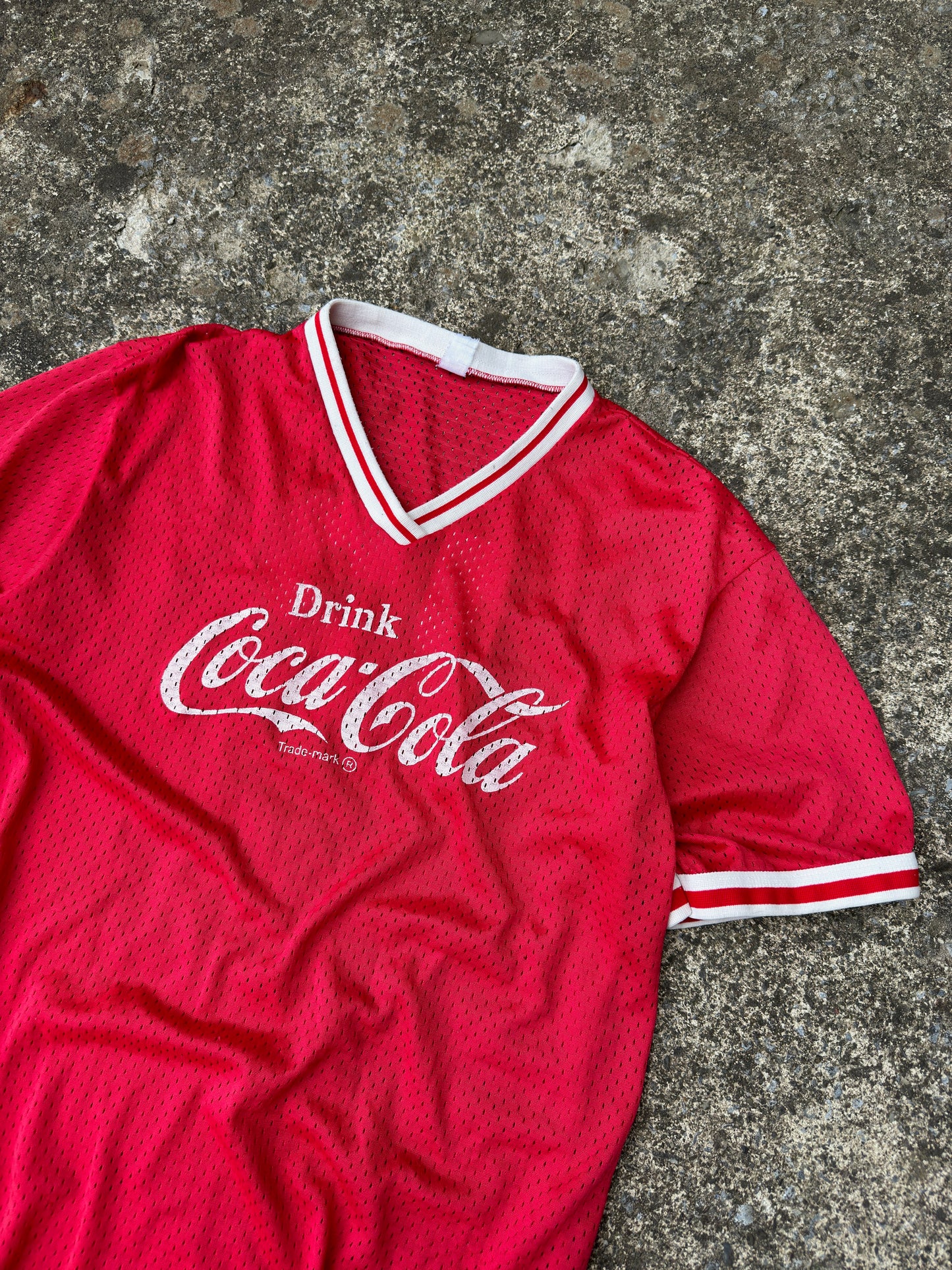 TRUE VINTAGE COCA COLA JERSEY (LARGE)