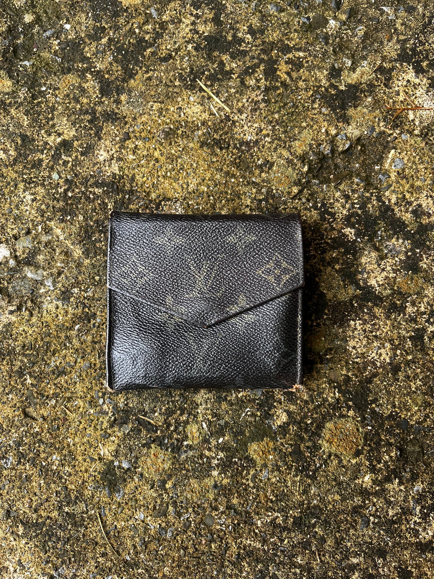 VINTAGE LOUIS VUITTON MONOGRAM WALLET