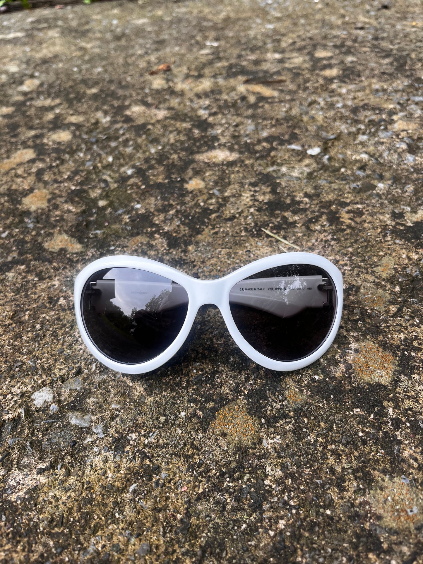 VINTAGE YVES SAINT LAURENT SUNGLASSES
