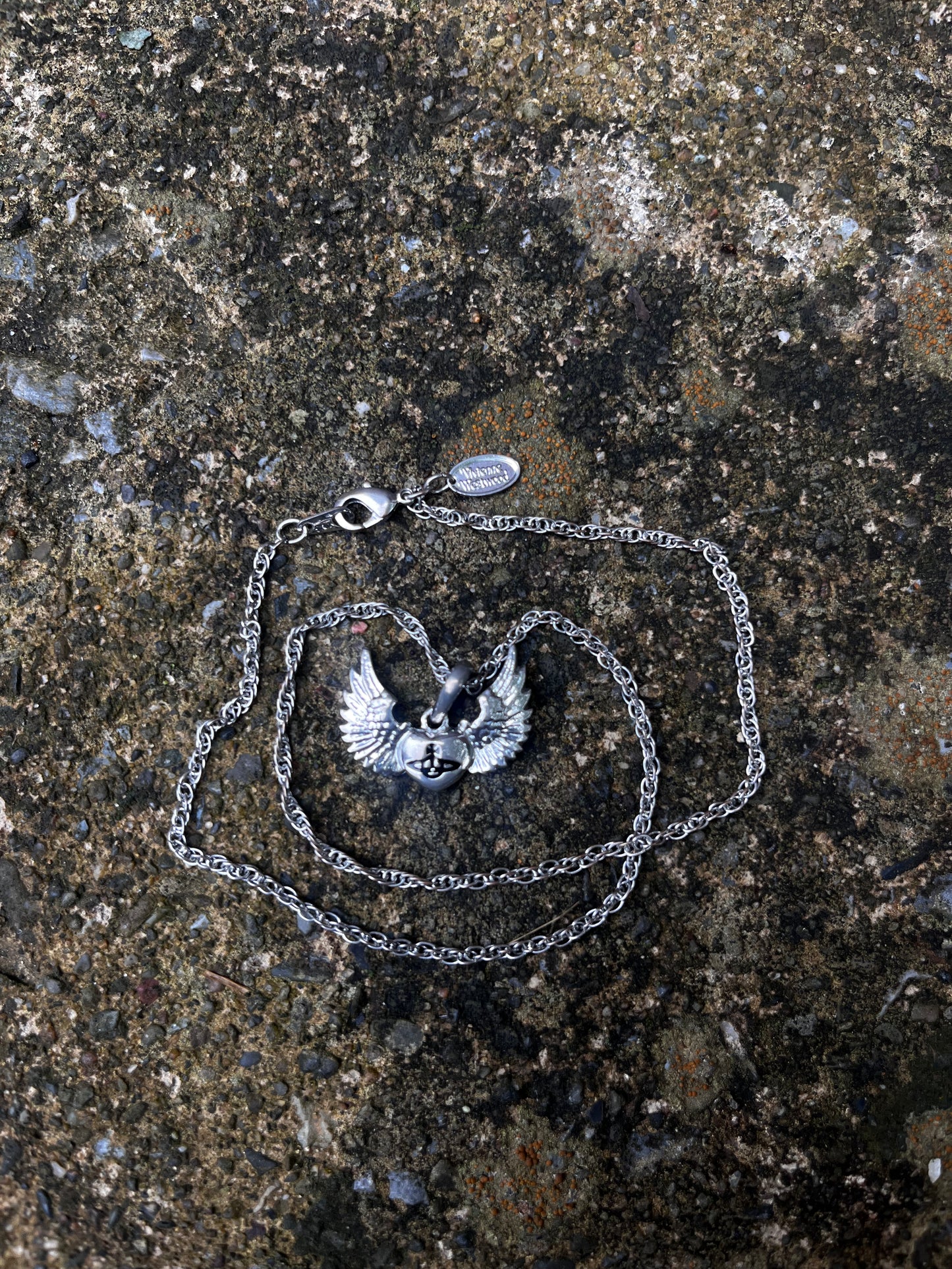 VIVIENNE WESTWOOD WINGED HEART NECKLACE