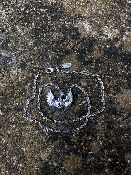 VIVIENNE WESTWOOD WINGED HEART NECKLACE
