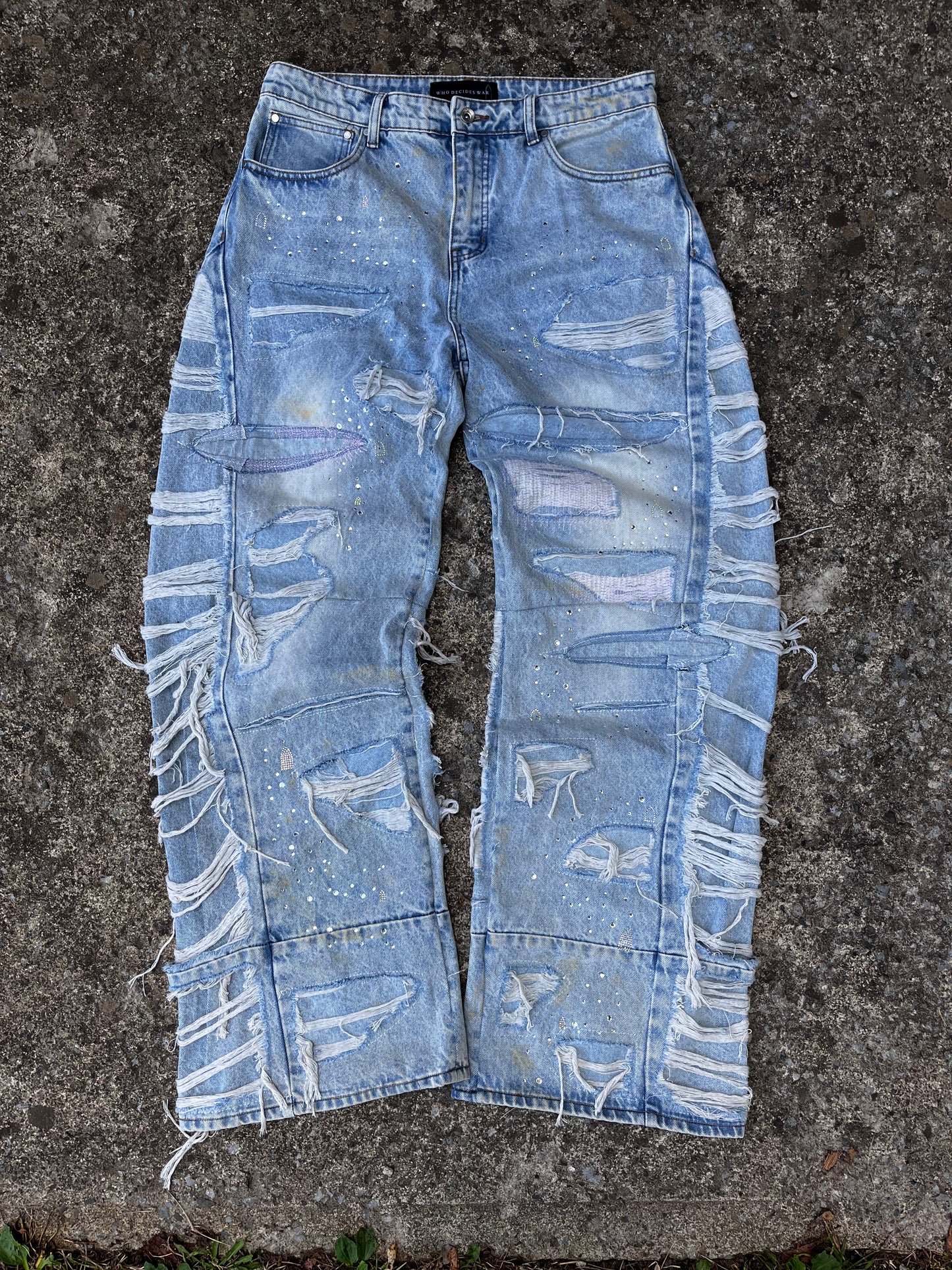 WHO DECIDES WAR ULTRA FLARE DISTRESSED DENIM (34)